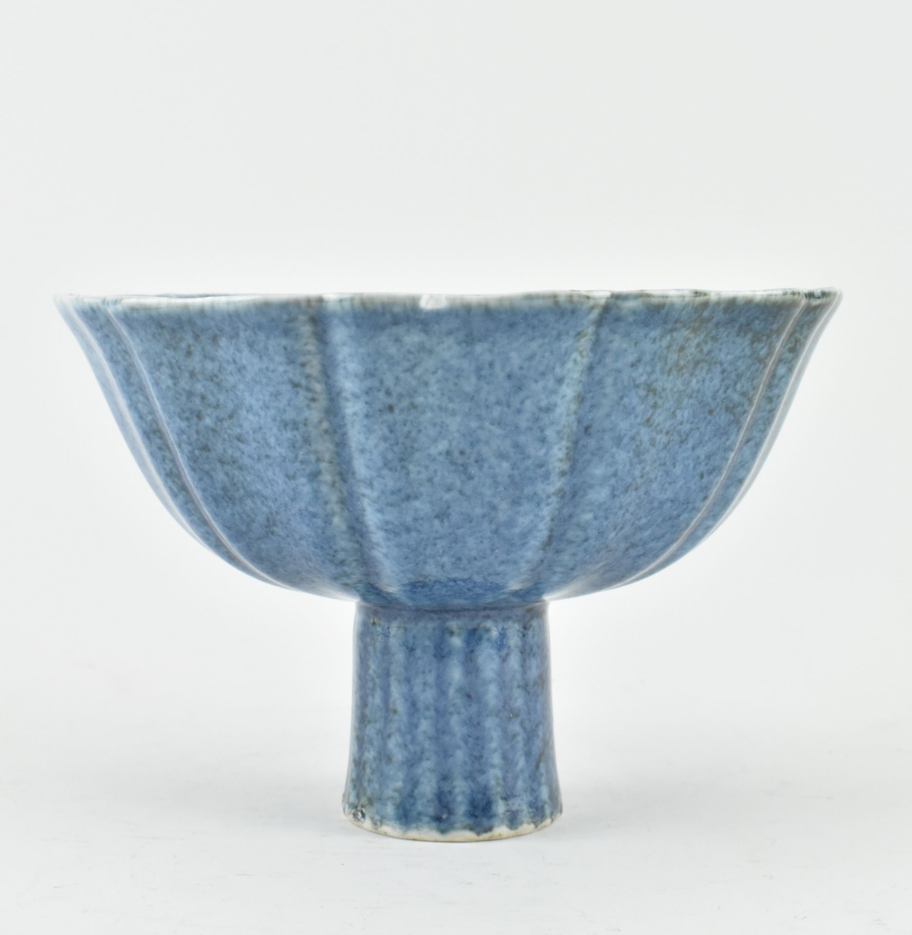 POWDER-BLUE LOTUS RIM STEM BOWL, MING MARKED 宣德款 莲花高脚杯 - Image 2 of 8