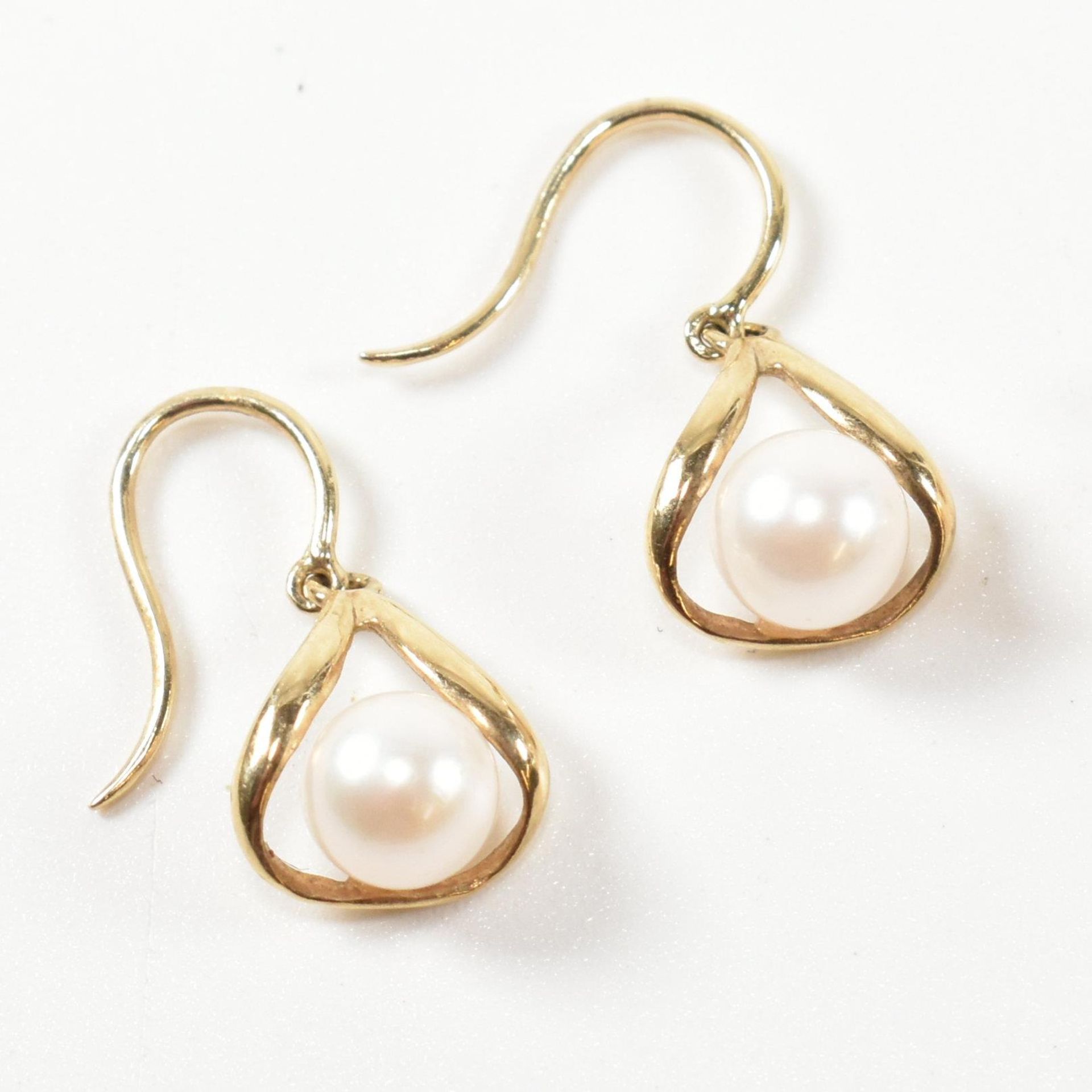 TWO PAIRS OF GOLD & CULTURED PEARL EARRINGS - Image 2 of 6