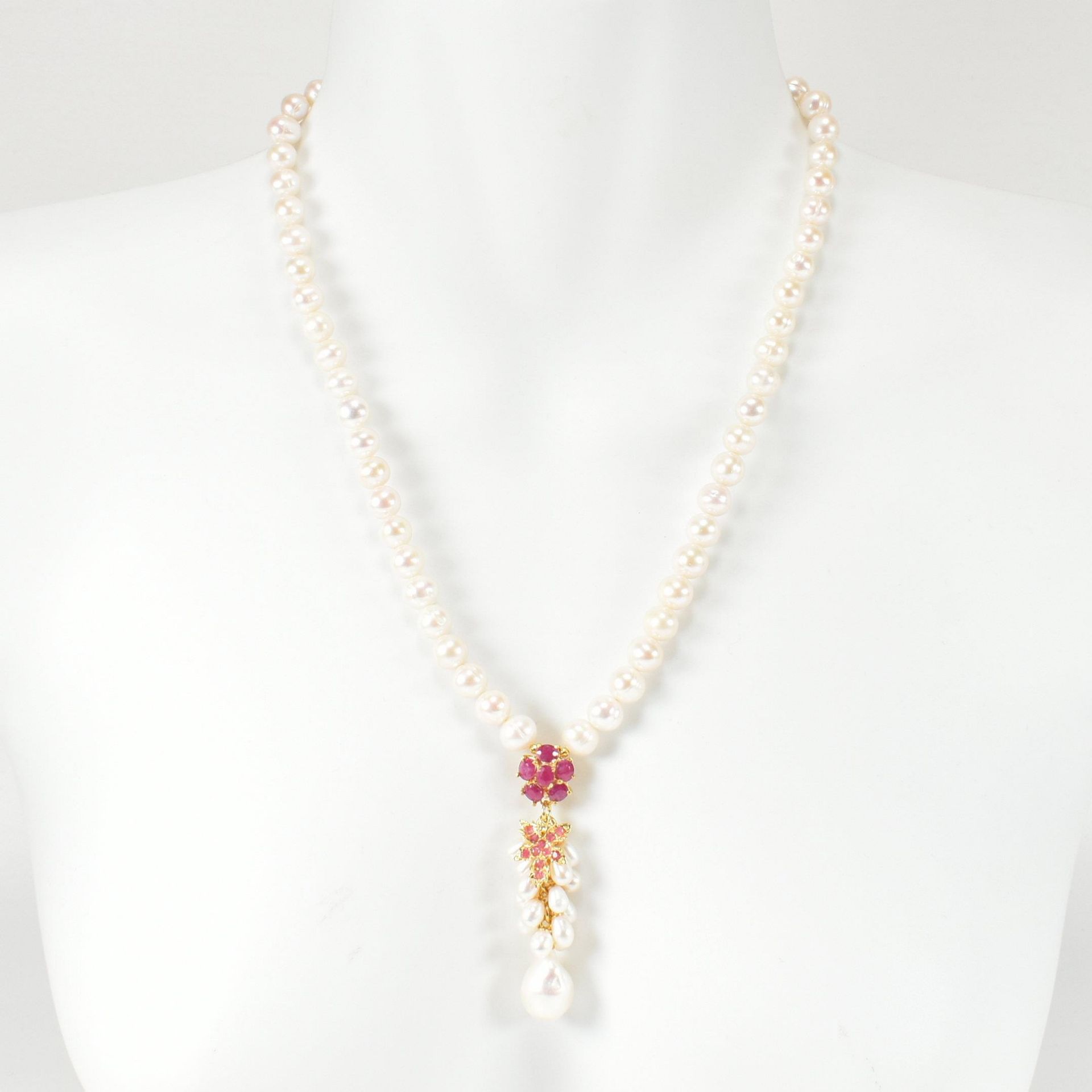 FRESHWATER PEARL & RUBY DROP PENDANT NECKLACE - Image 6 of 7