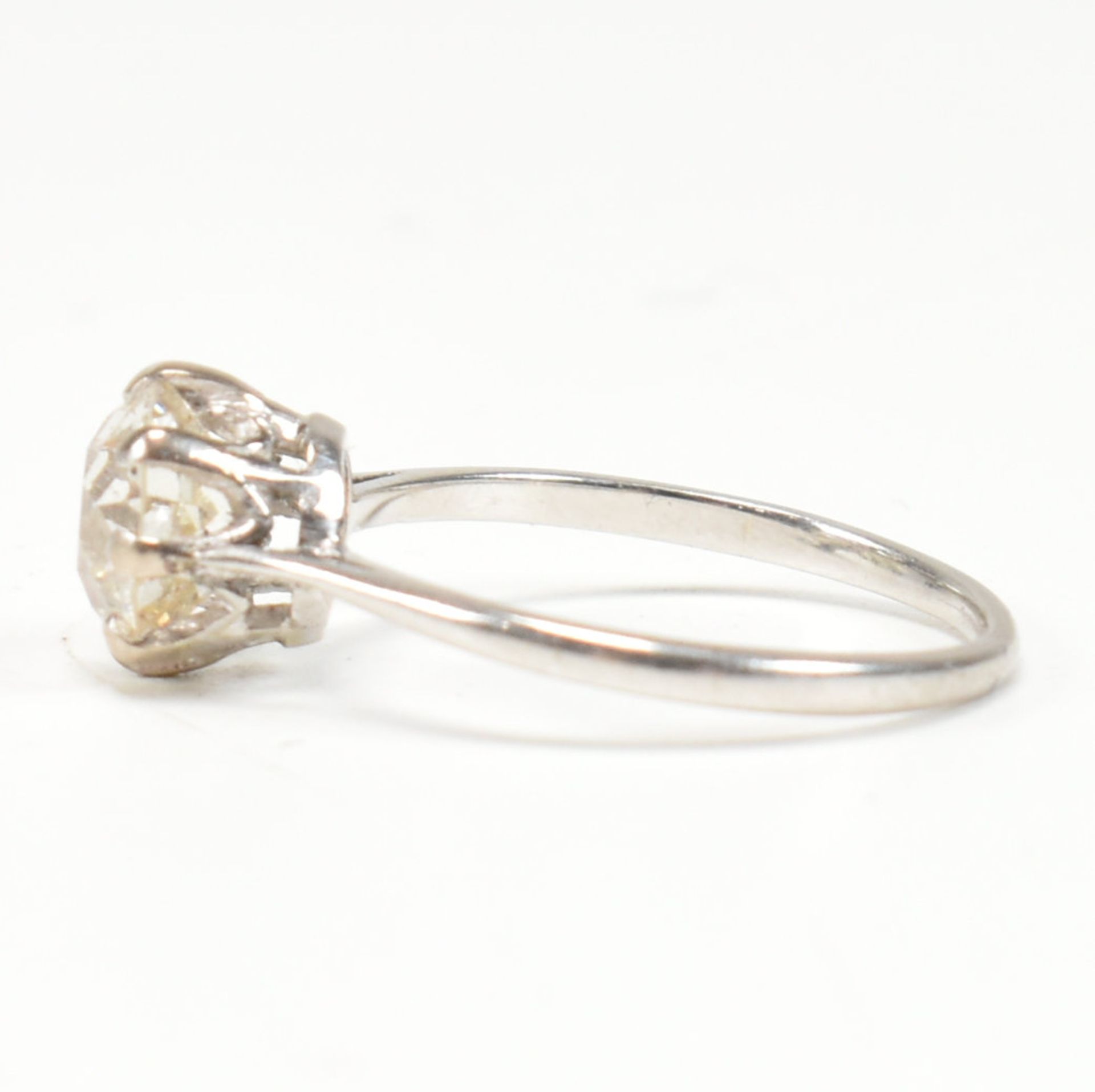 1930S 1.7CT DIAMOND SOLITAIRE RING - Image 6 of 9