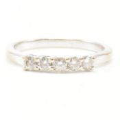 18CT WHITE GOLD & DIAMOND FIVE STONE RING