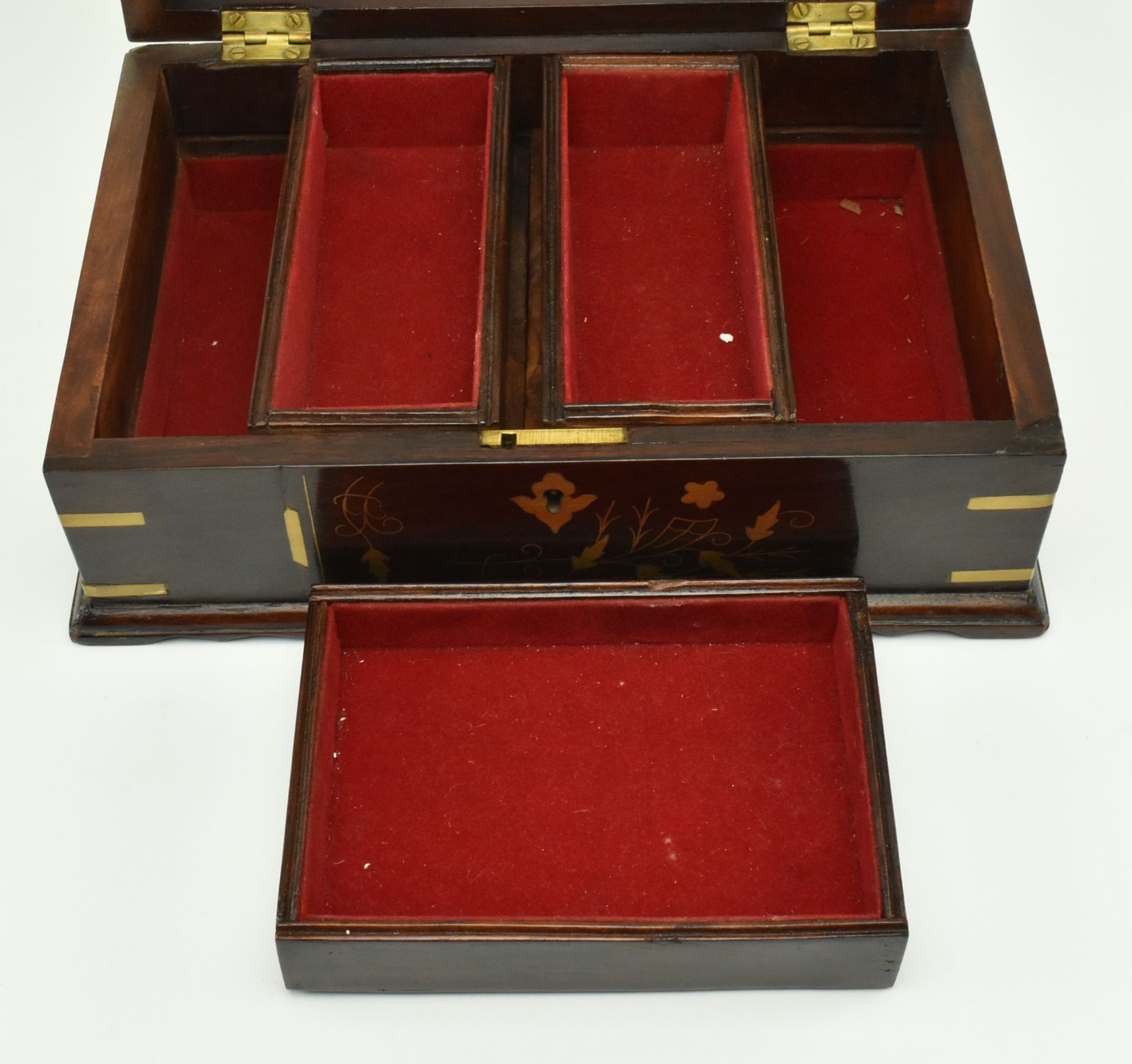 VINTAGE BRASS INLAID MAHOGANY JEWELLERY BOX WITH KEY - Image 5 of 8
