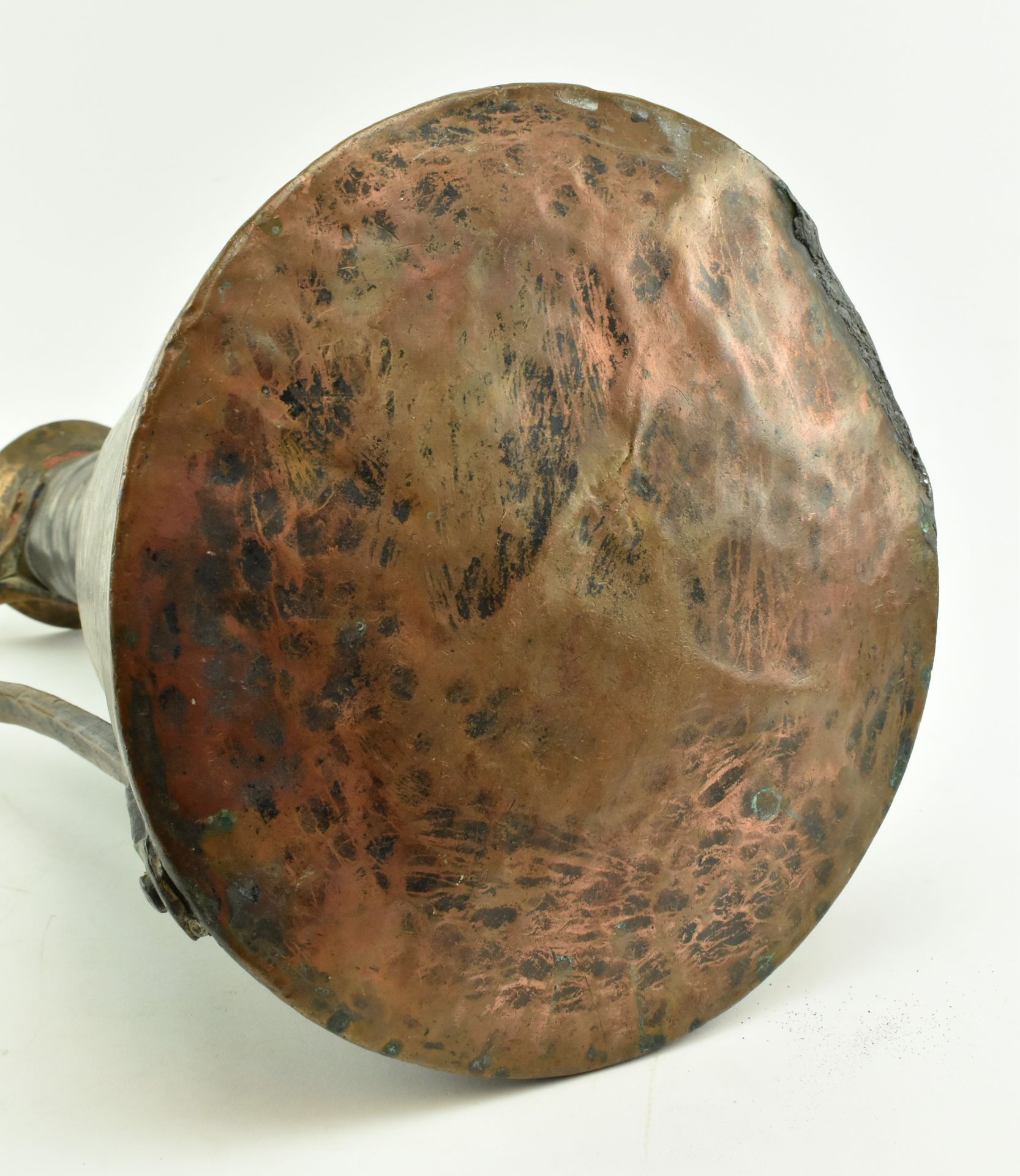 19TH CENTURY MIDDLE EASTERN OTTOMAN HAMMERED COPPER EWER - Image 7 of 7