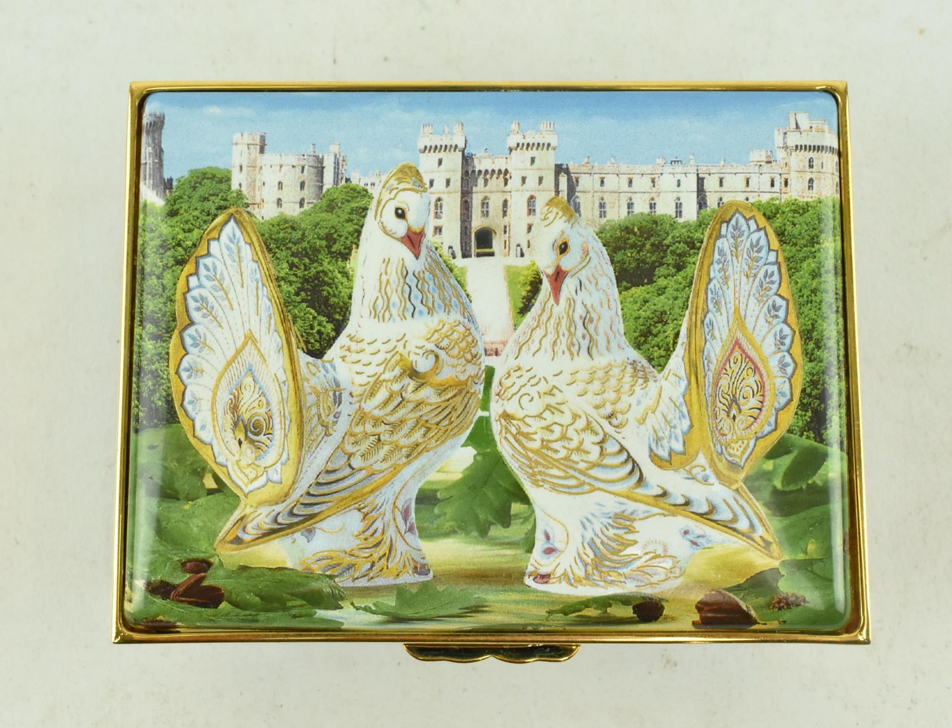 ROYAL CROWN DERBY - LIMITED EDITION HALCYON DAYS ENAMEL BOX - Image 3 of 6