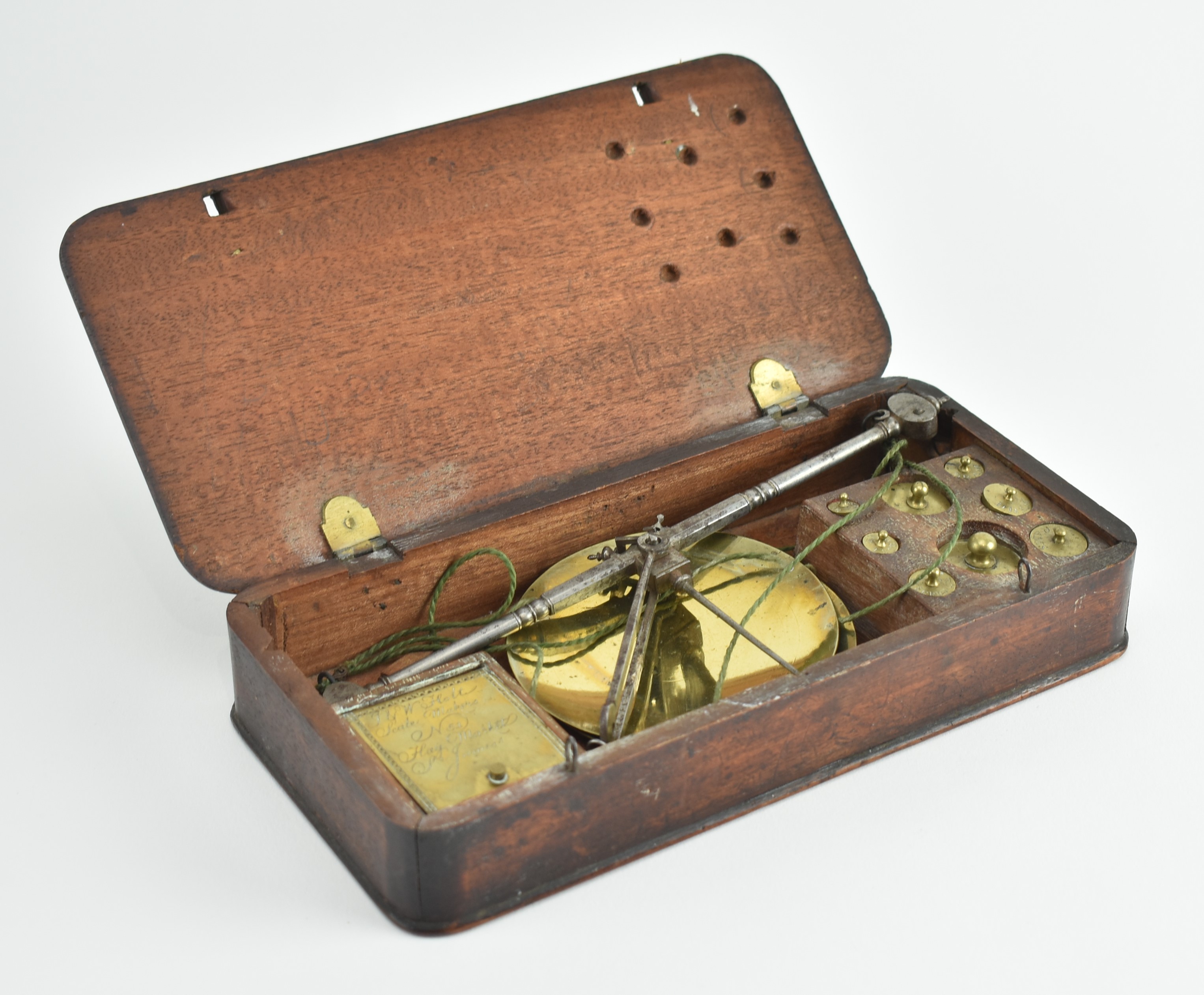19TH CENTURY CASED SET OF MEDICINE SCALES & WIEGHTS BY J. W. HOLT