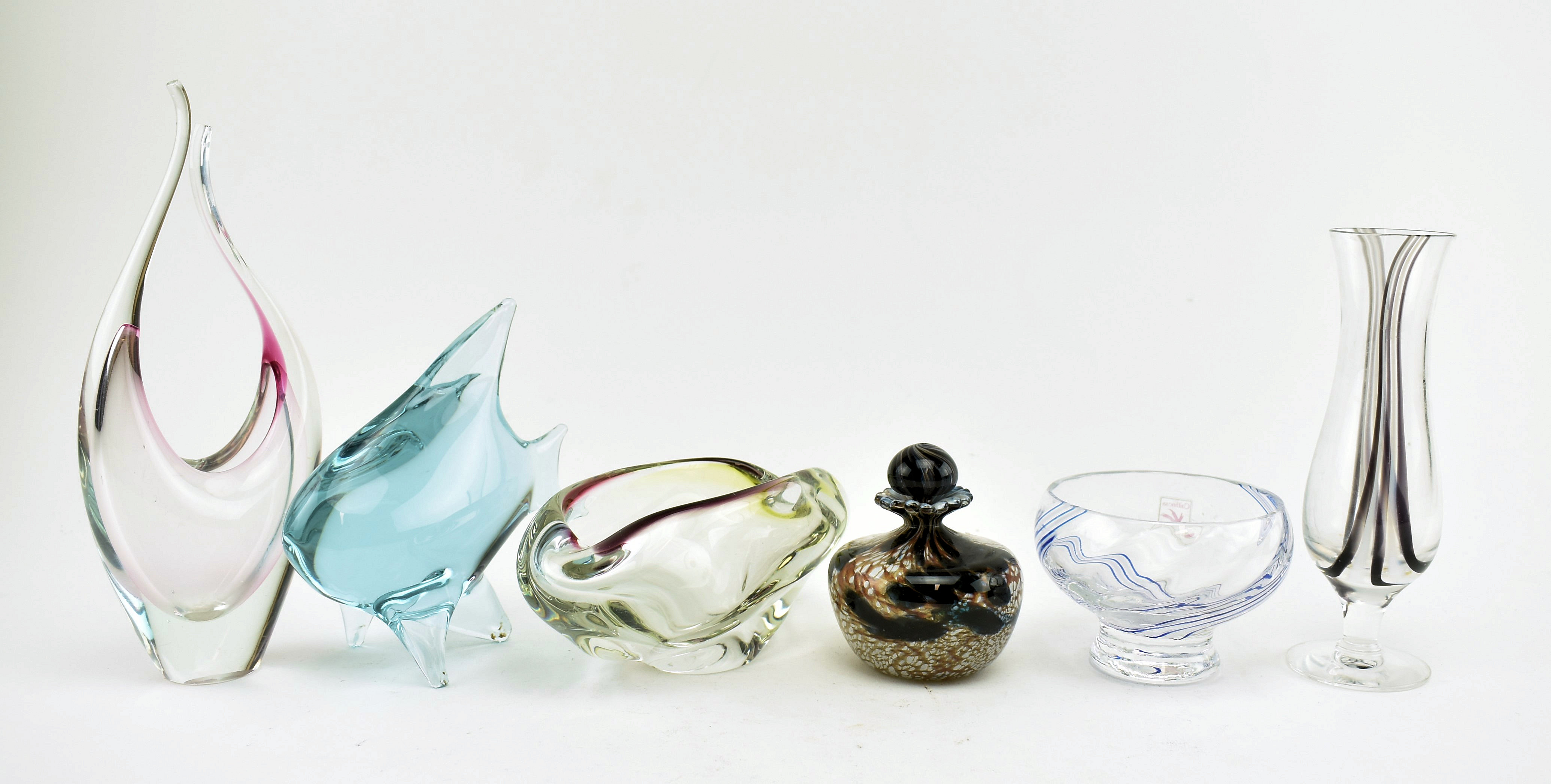 COLLECTION OF SIX 20TH CENTURY GLASS -VASES AND CENTERPIECES