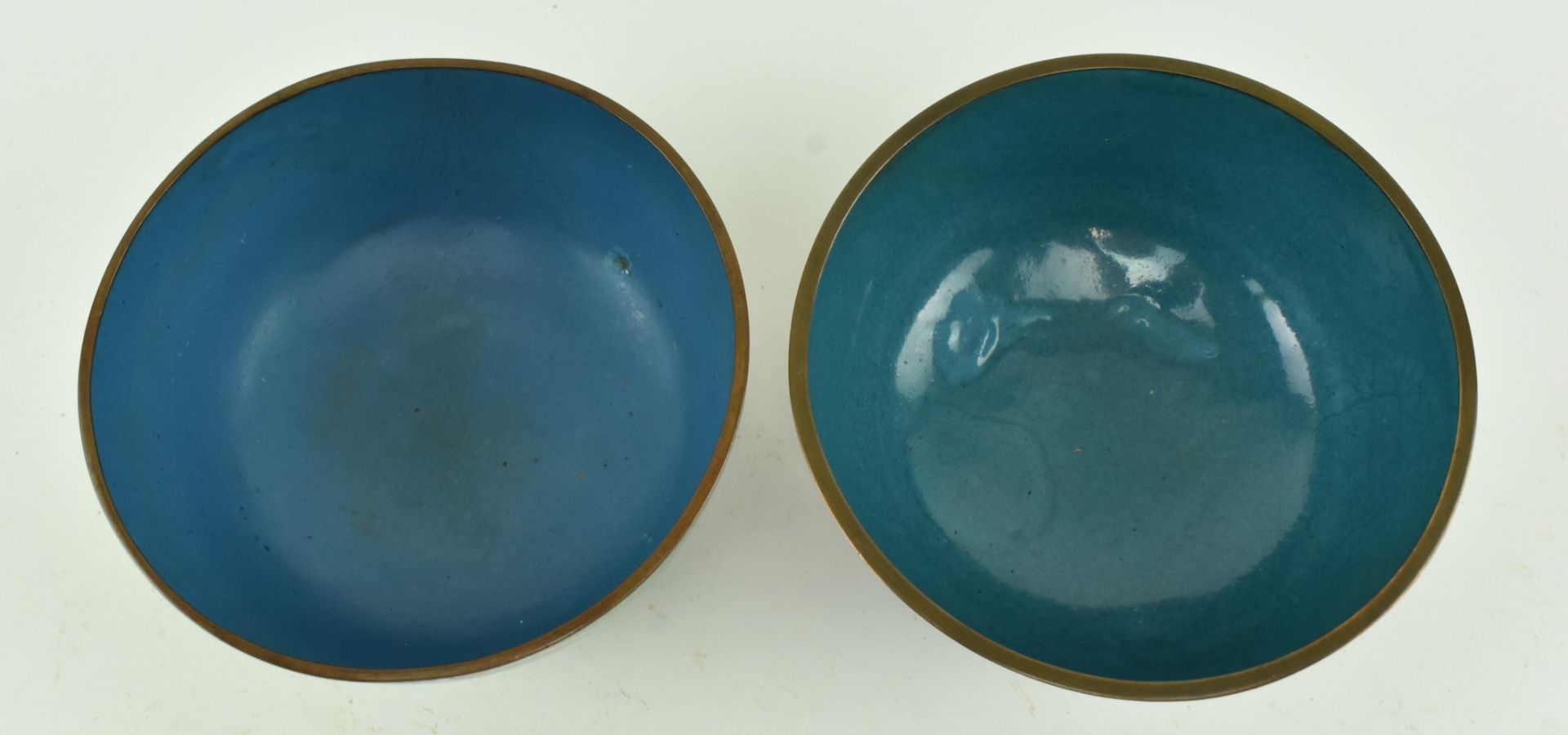 COLLECTION OF 21 CHINESE CLOISONNE BOWLS AND SAUCERS - Image 6 of 8
