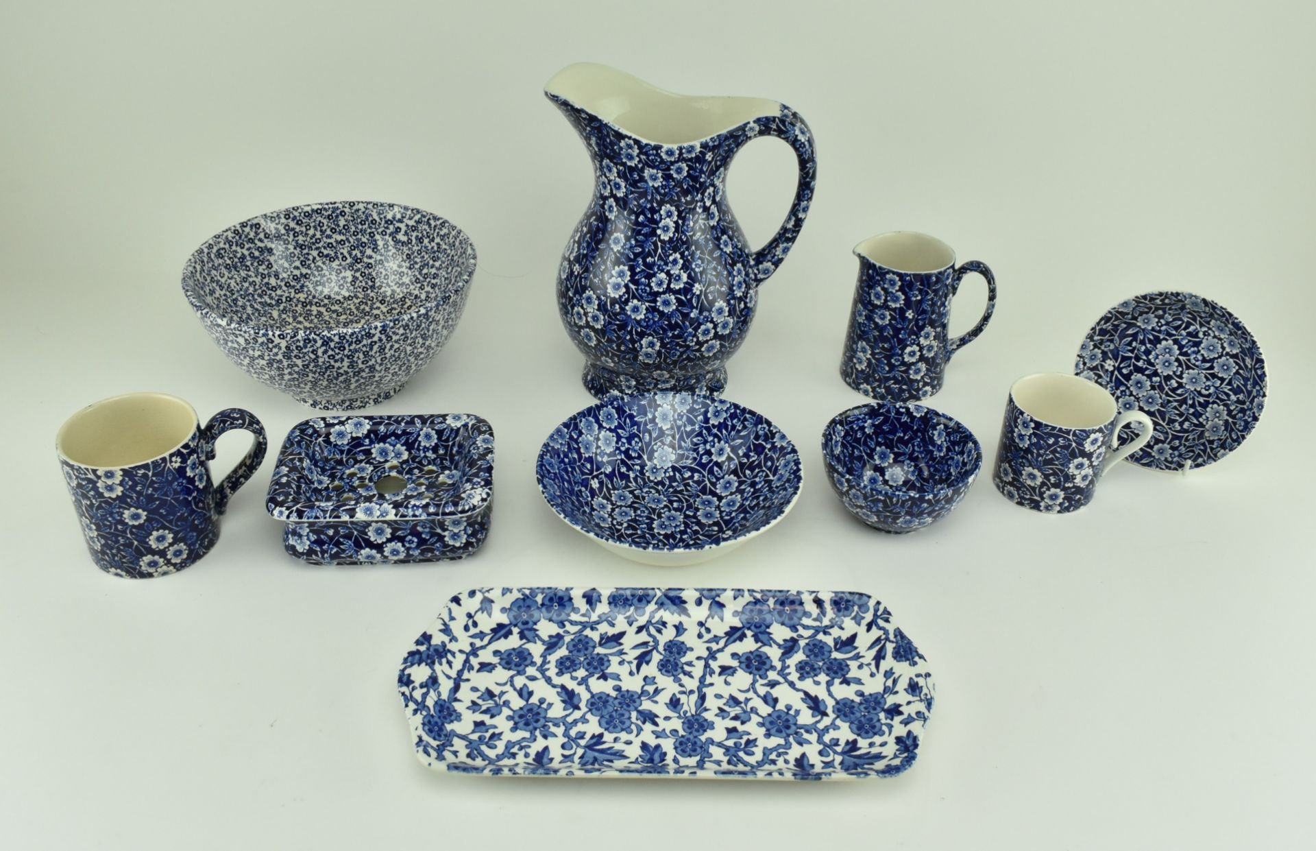 SELECTION OF BLUE AND WHITE BURLEIGH CERAMIC TABLEWARES