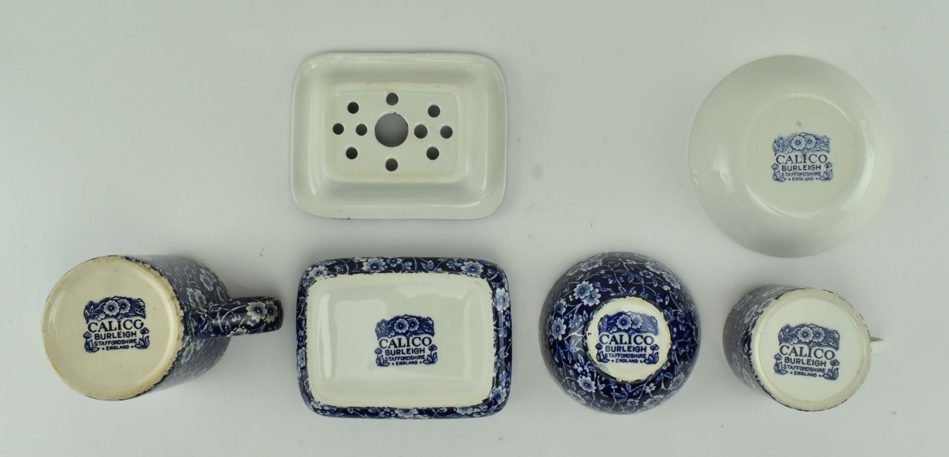 SELECTION OF BLUE AND WHITE BURLEIGH CERAMIC TABLEWARES - Bild 4 aus 15