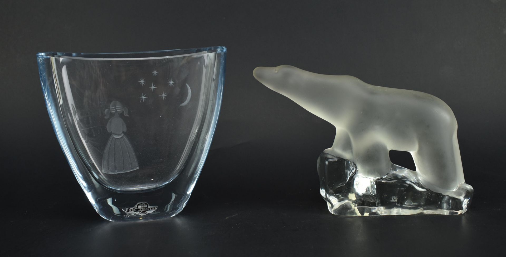 REIJMYRE GLASS POLAR BEAR & STROMBERGSHYTANN GLASS VASE