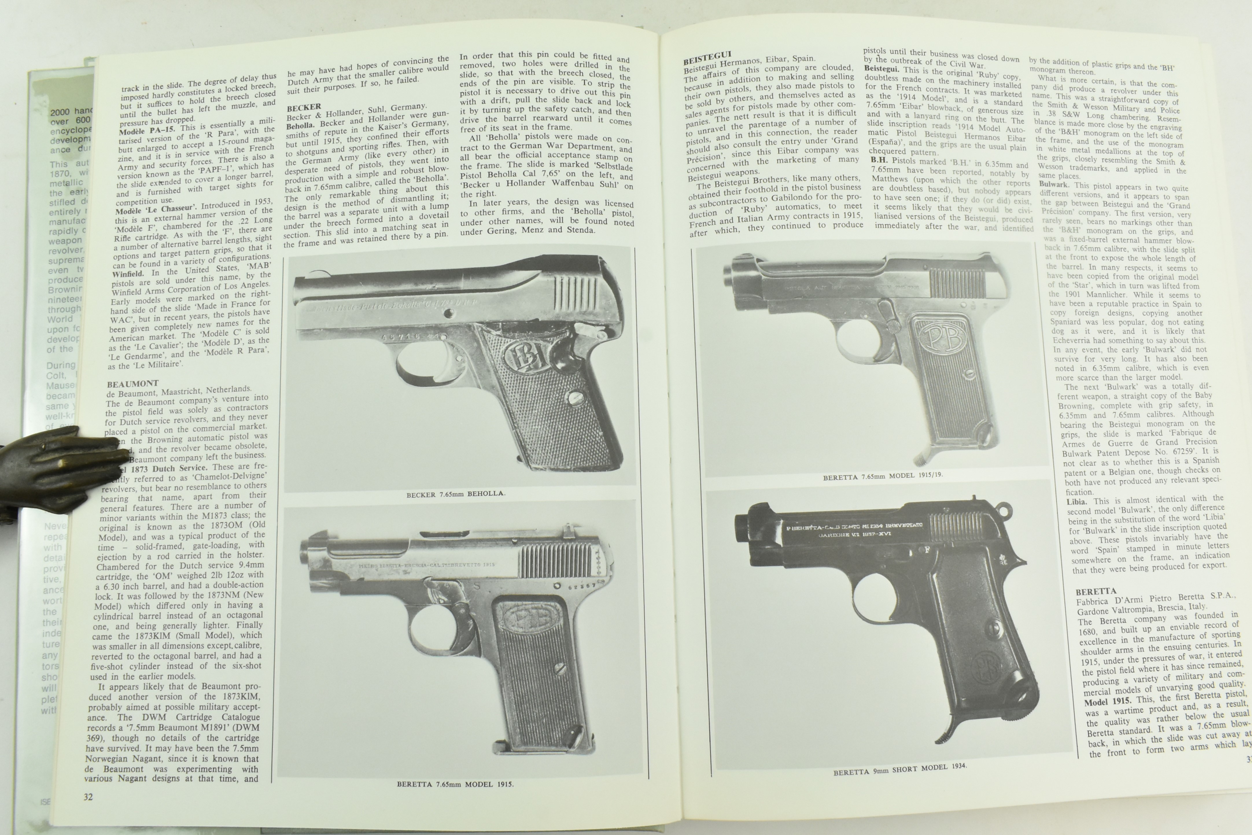 COLLECTION OF BOOKS ON THE SECOND WORLD WAR & GUNS - Image 4 of 5