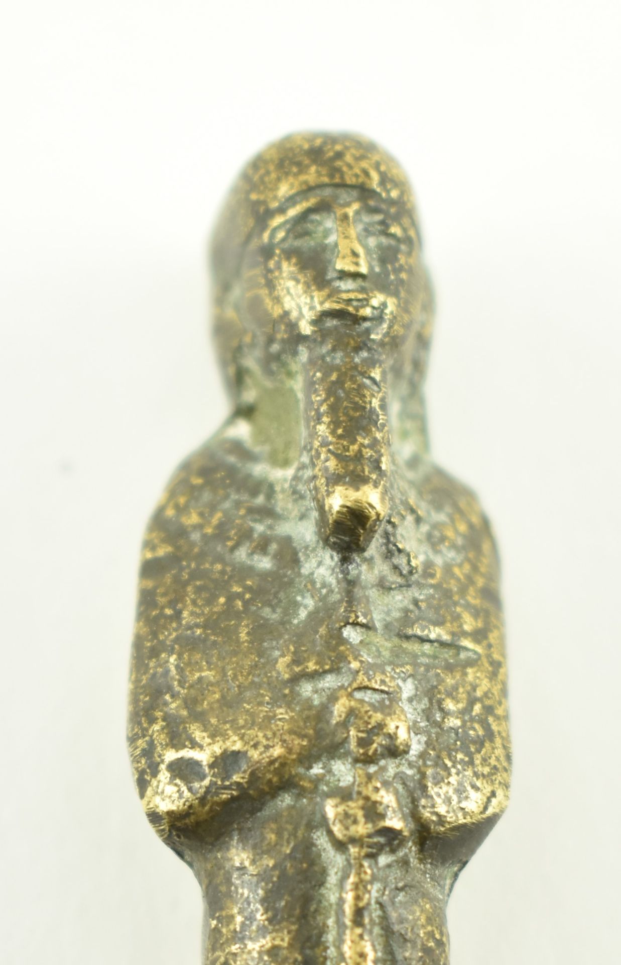 TWO EGYPTIAN GRAND TOUR SOLID BRASS FIGURINES OF PHARAOHS - Image 3 of 5