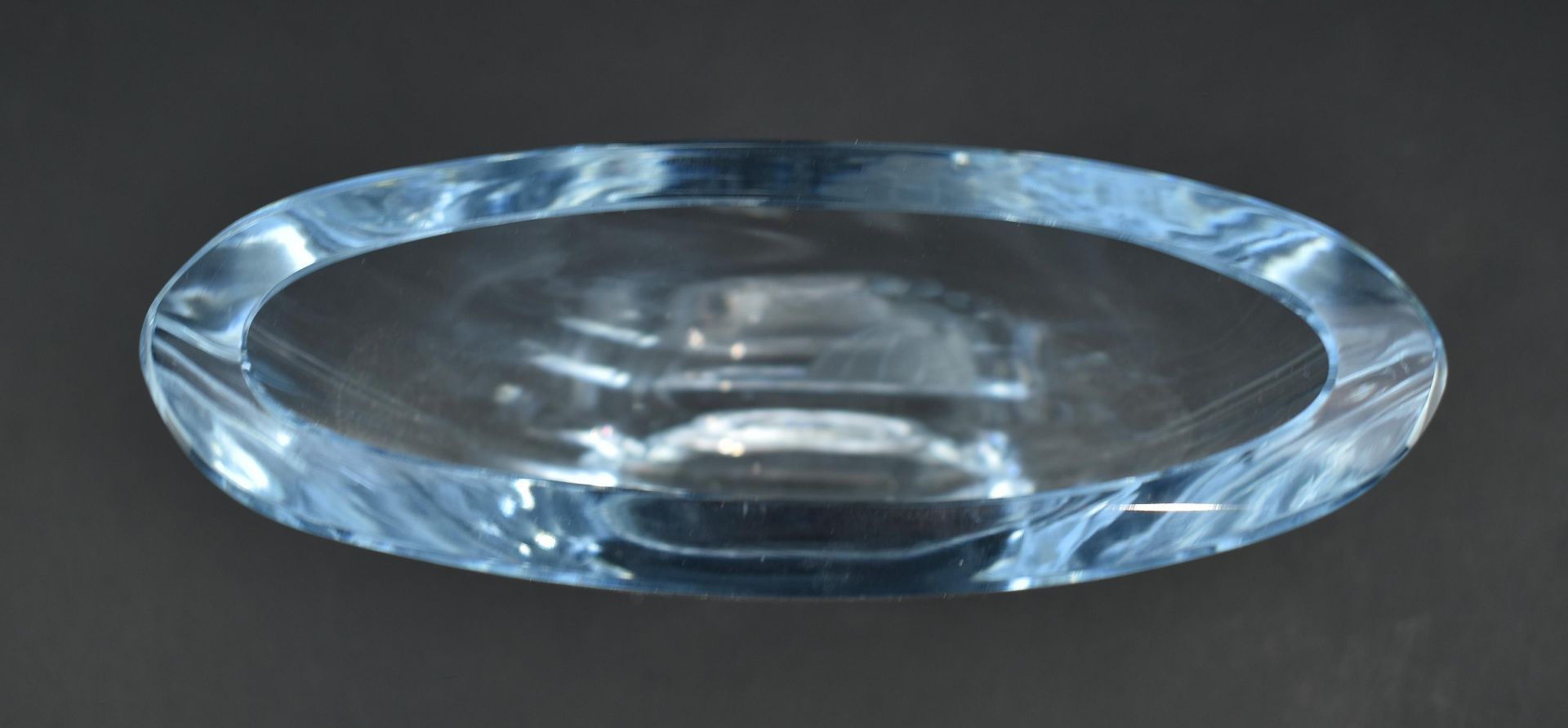 REIJMYRE GLASS POLAR BEAR & STROMBERGSHYTANN GLASS VASE - Image 4 of 8