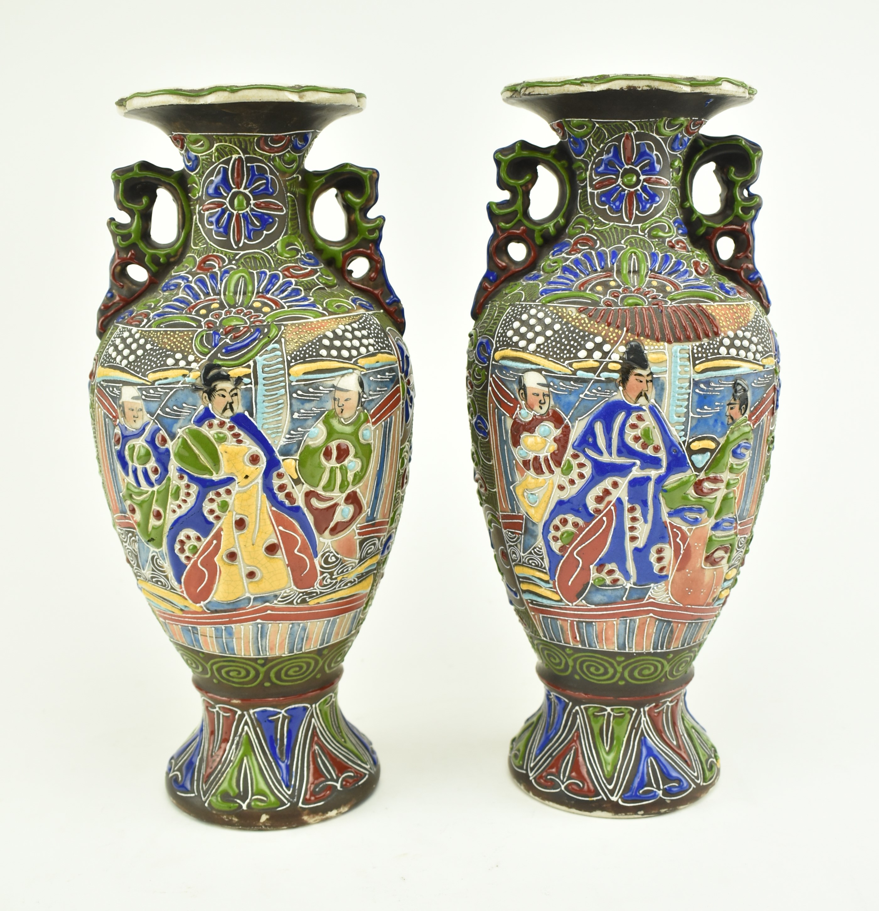 PAIR OF JAPANESE EARLY 20TH CENTURY MORIAGE CERAMIC VASES