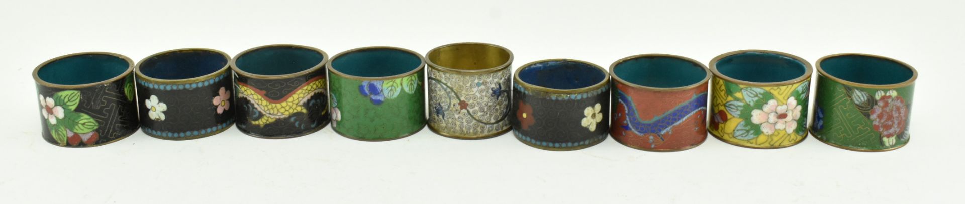 COLLECTION OF 21 CHINESE CLOISONNE BOWLS AND SAUCERS - Image 7 of 8