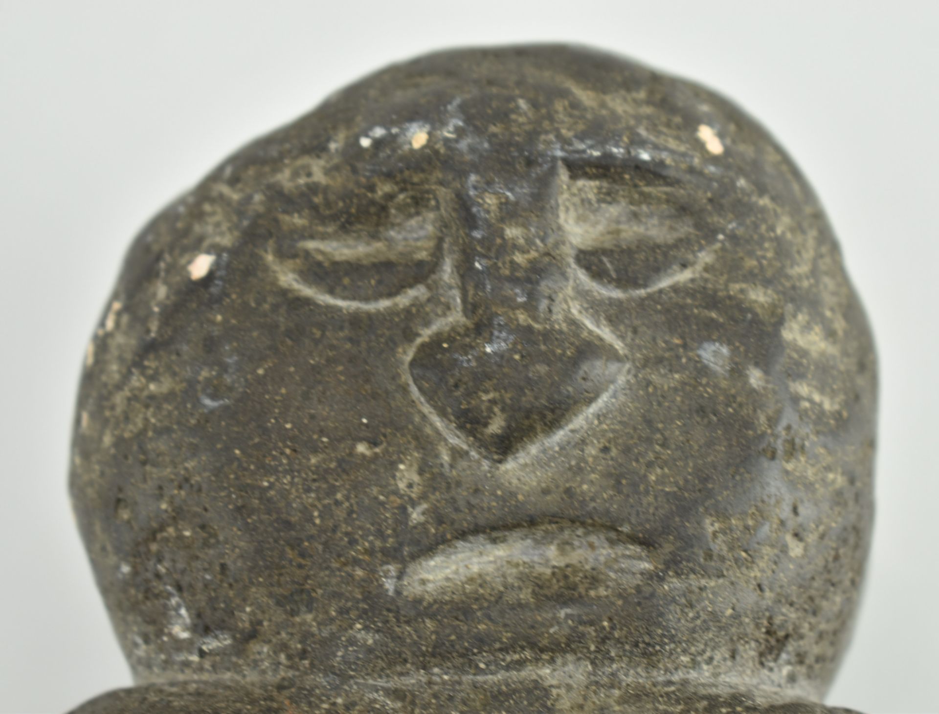 PRE-COLUMBIAN STYLE MEXICO GUERRERO MEZCALA STONE FIGURINE - Image 2 of 6