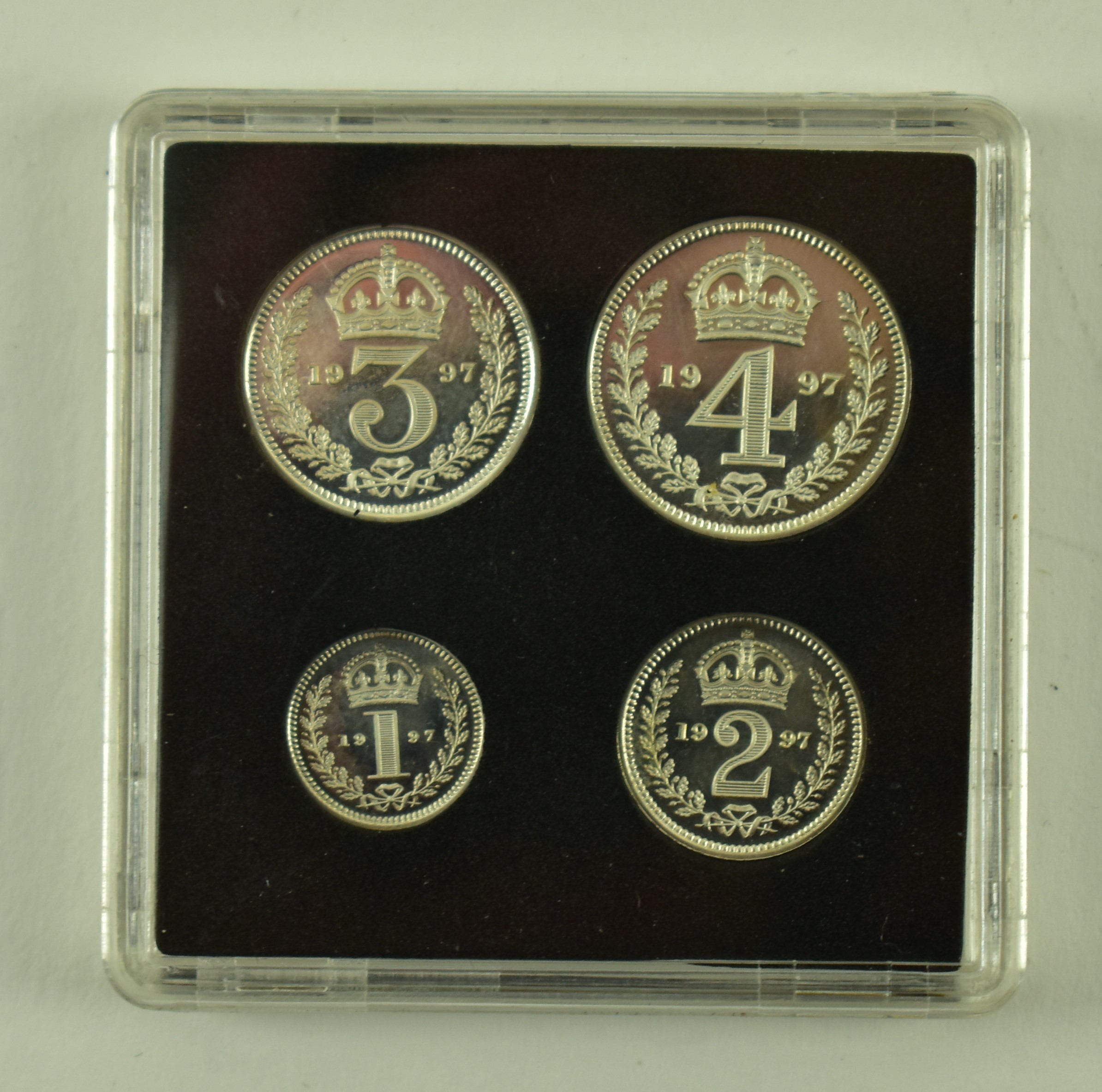 1997 QUEEN ELIZABETH II SILVER MAUNDY FOUR COINS SET - Image 2 of 2