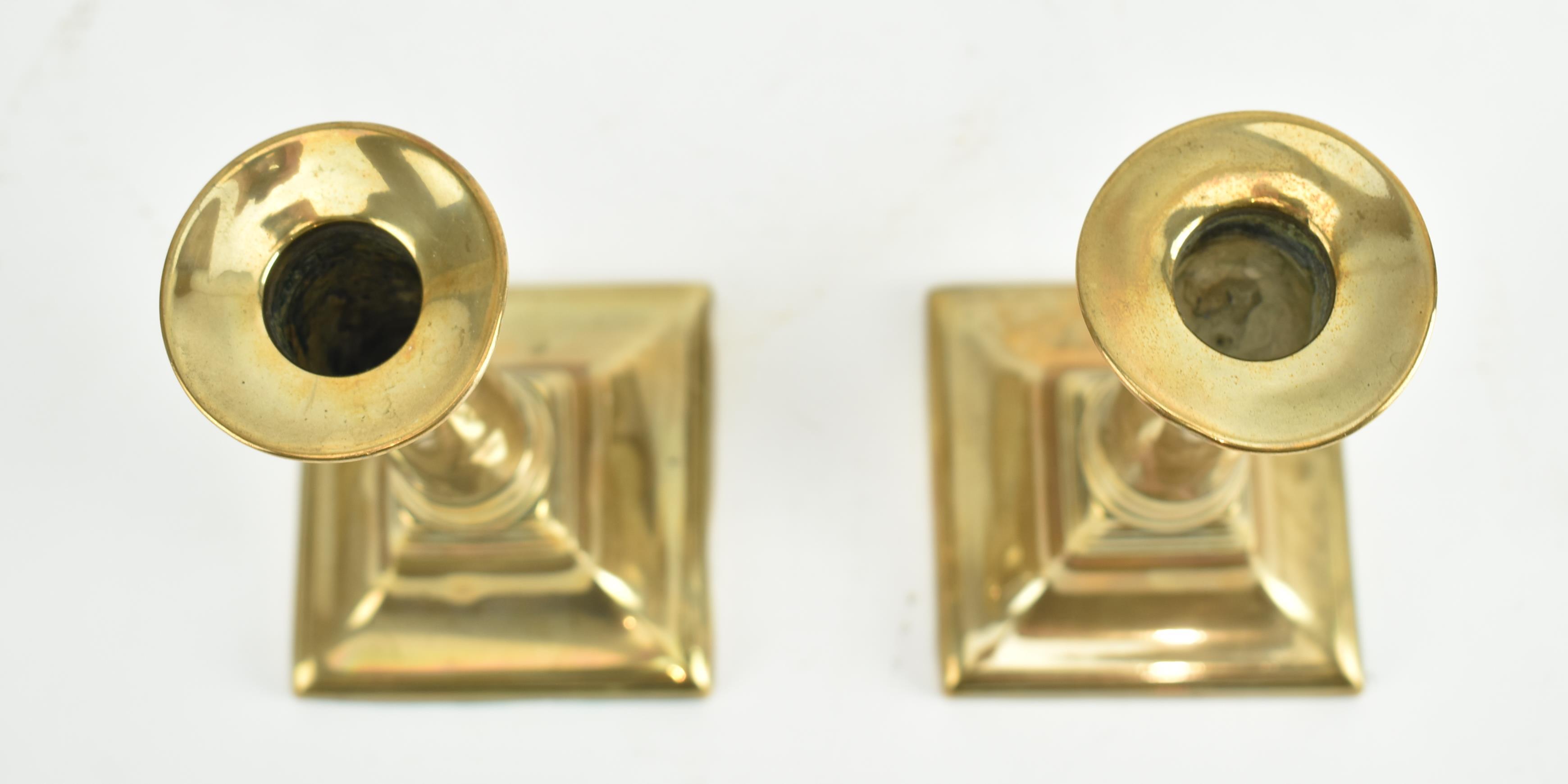 PAIR OF EARLY 19TH CENTURY GEORGIAN BRASS CANDLESTICKS - Image 2 of 5