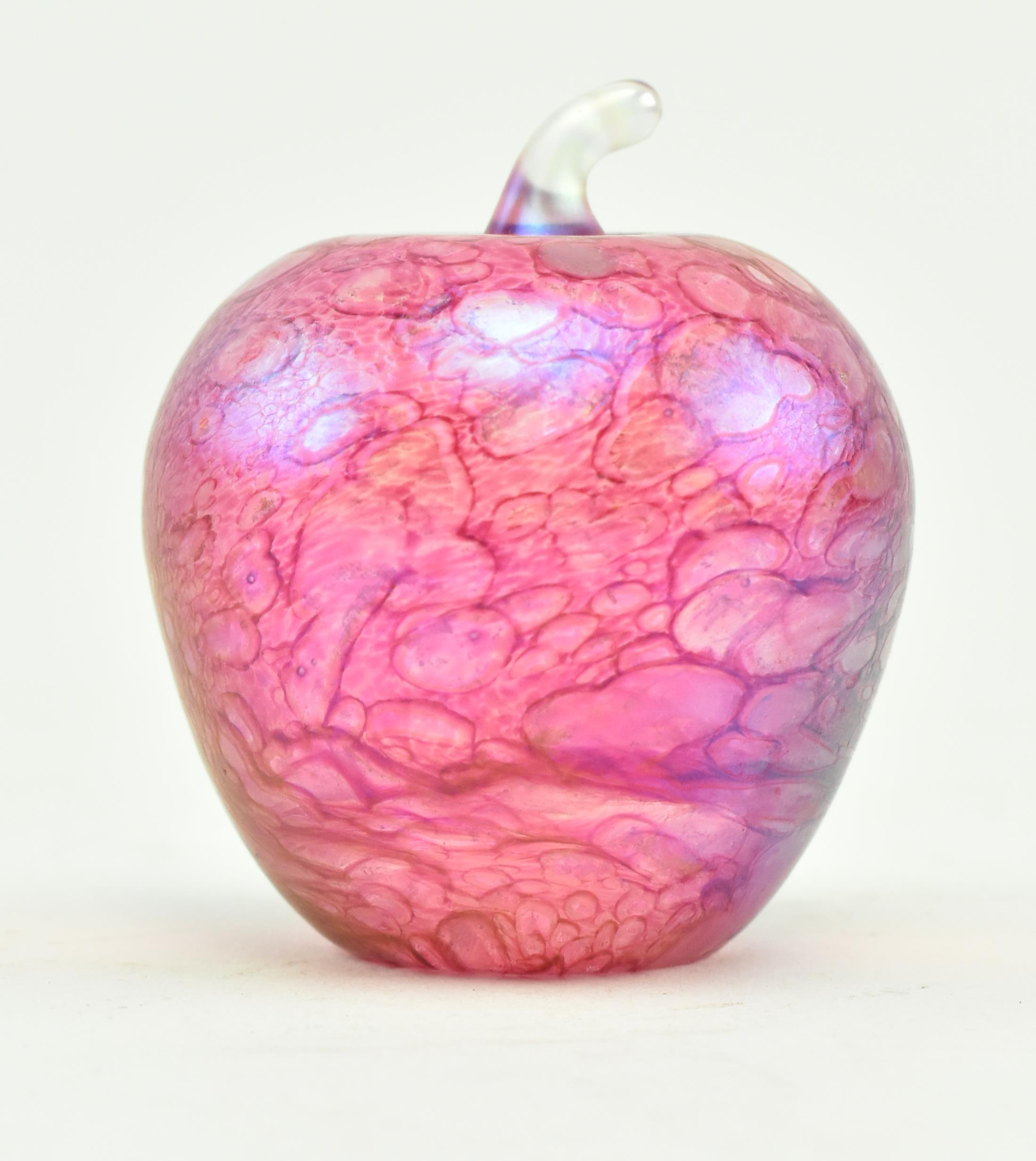 JOHN DITCHFIELD FOR GLASSFORM - 2 APPLE PAPERWEIGHTS & 1 OTHER - Image 5 of 10