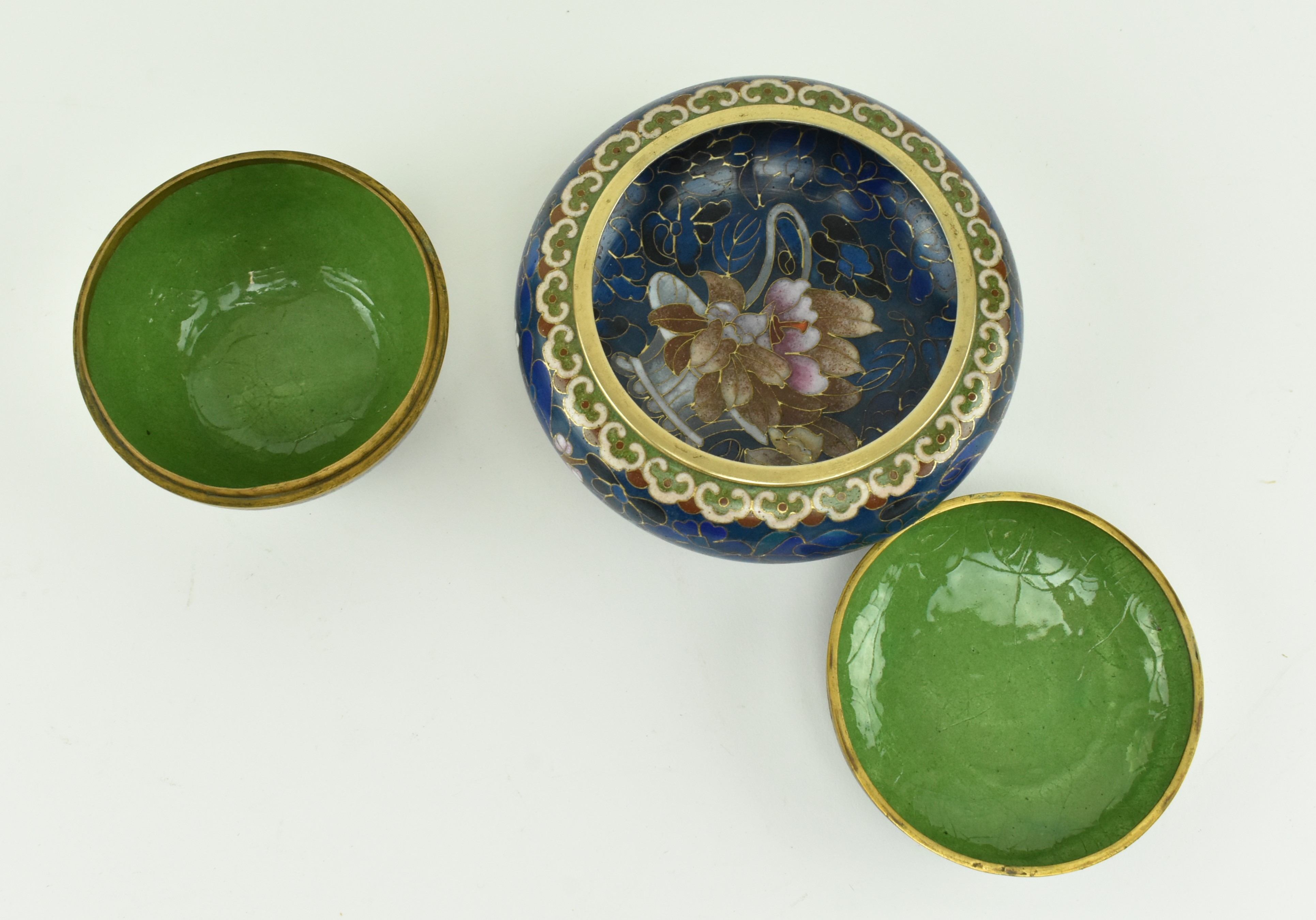 COLLECTION OF SEVEN CHINESE CLOISONNE CADDIES, VASES & OTHERS - Image 6 of 11