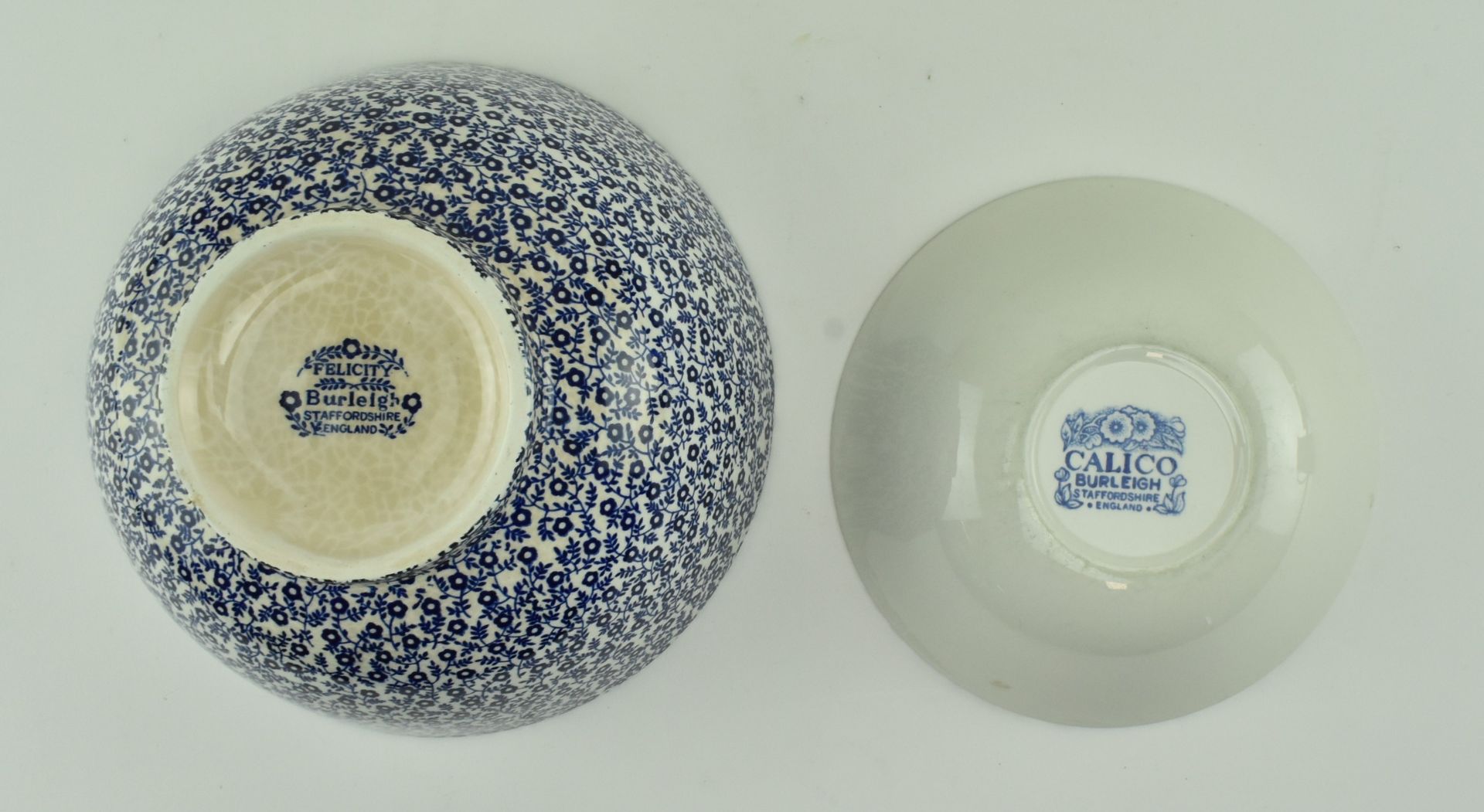 SELECTION OF BLUE AND WHITE BURLEIGH CERAMIC TABLEWARES - Bild 14 aus 15