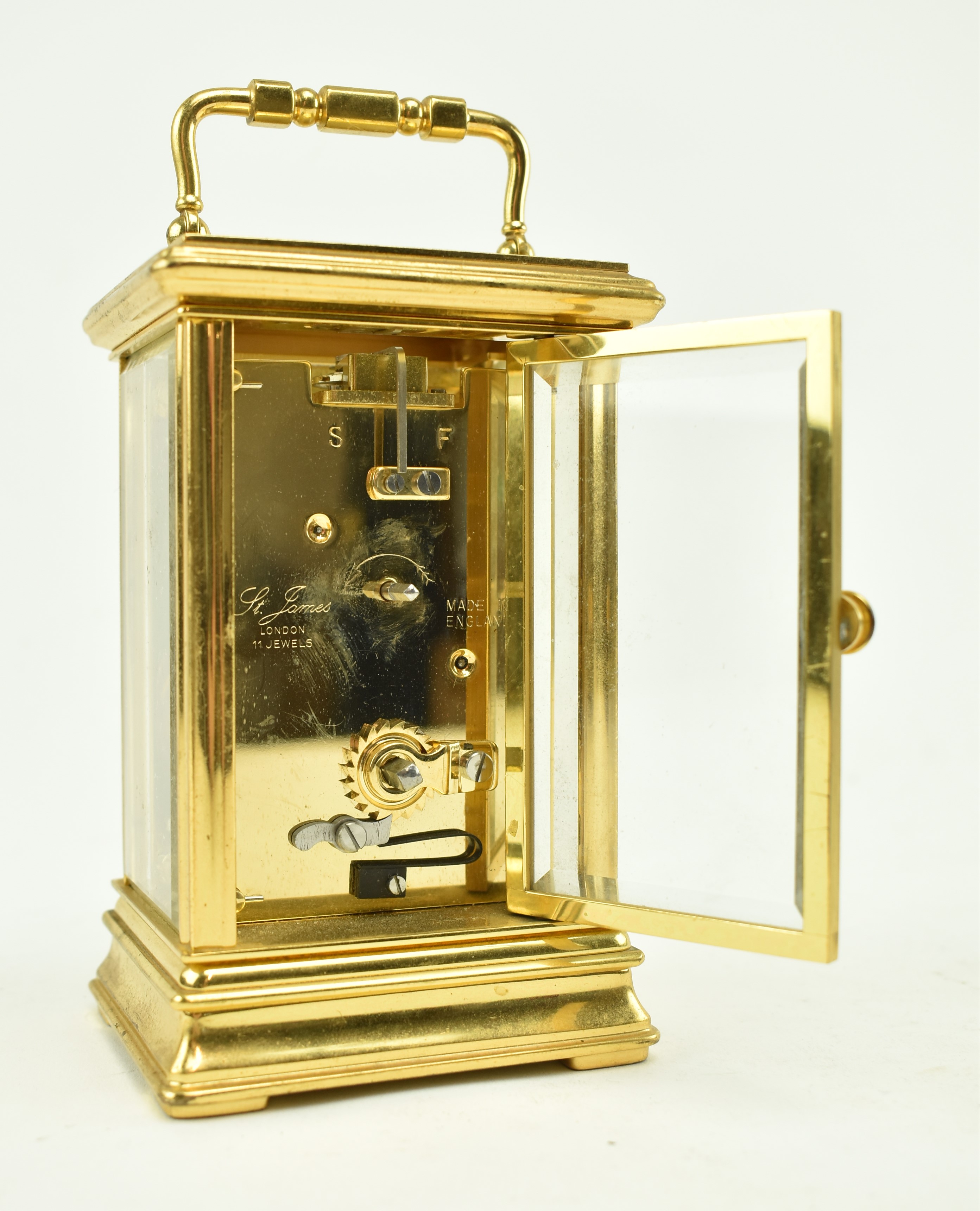 ST. JAMES BRASS REPEATING MANTLEPIECE CARRIAGE CLOCK - Image 5 of 6