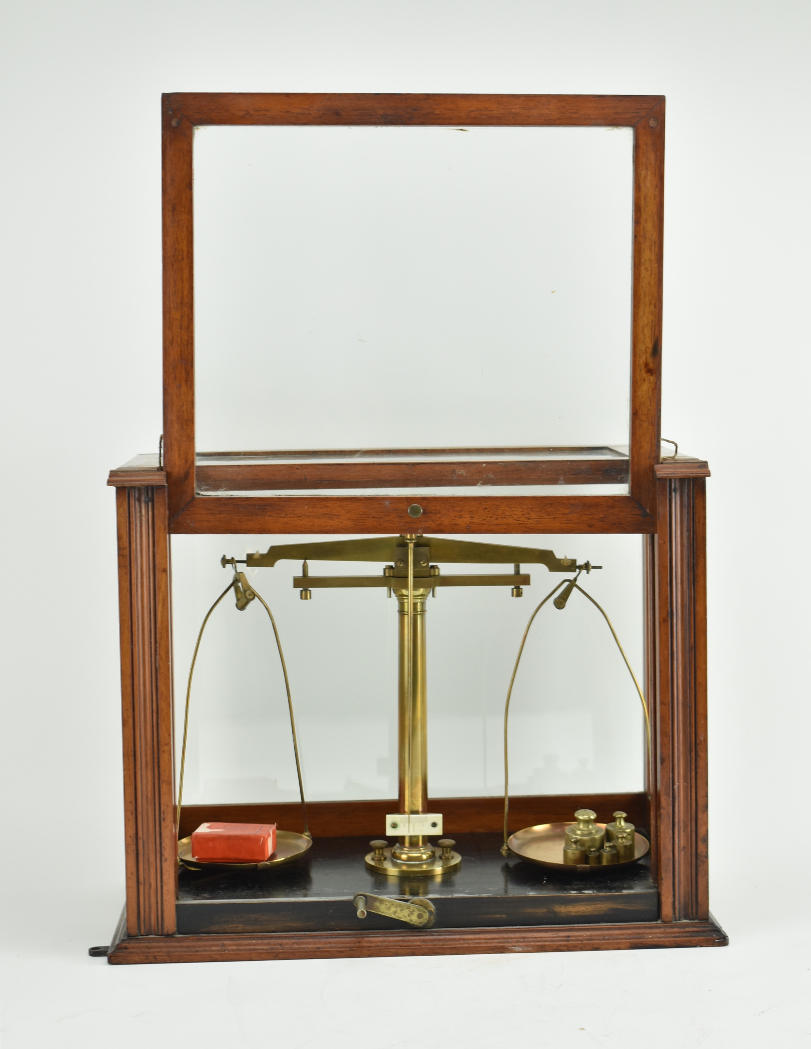 1920S ENCASED CHEMISTS PHARMACIST APOTHECARY SCALE & WEIGHTS - Image 2 of 7