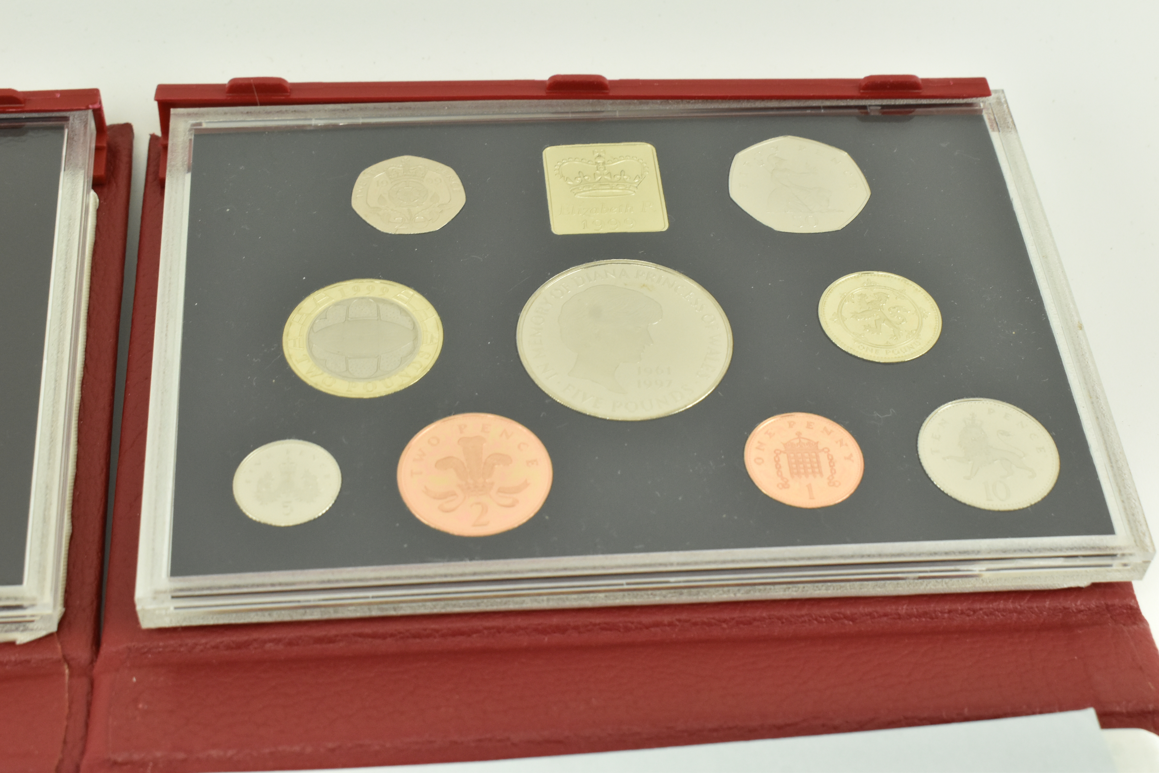 SIX UNITED KINGDOM DELUXE COIN PROOF SETS, 1999-2004 - Image 7 of 8