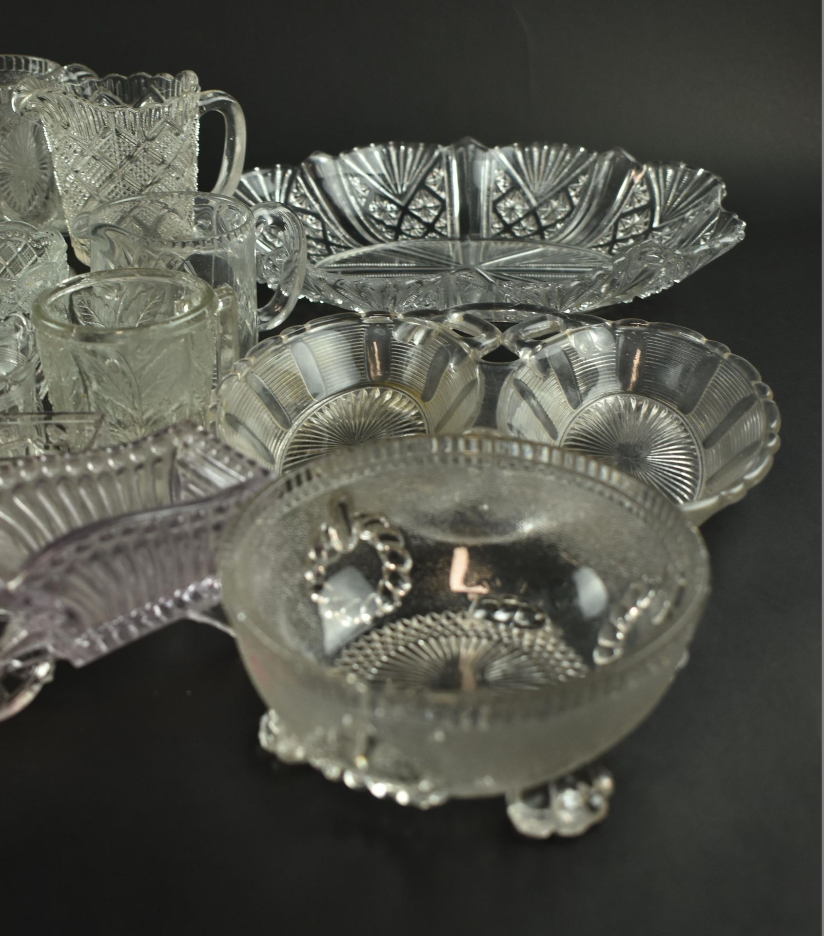 COLLECTION OF VICTORIAN & LATER PRESSED GLASS - Image 11 of 14