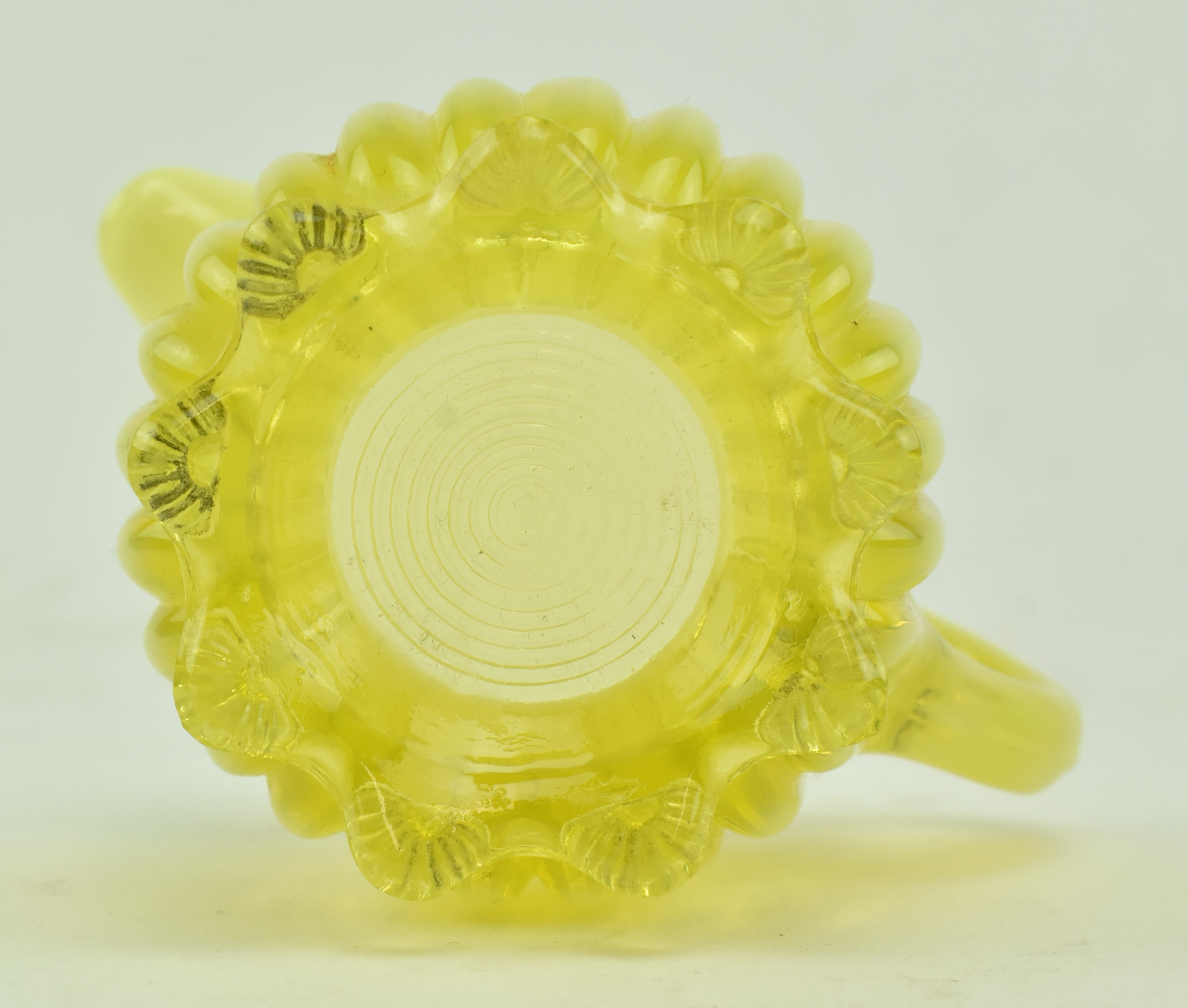 THREE DAVIDSON VICTORIAN YELLOW PRESSED GLASS PIECES - Image 11 of 11
