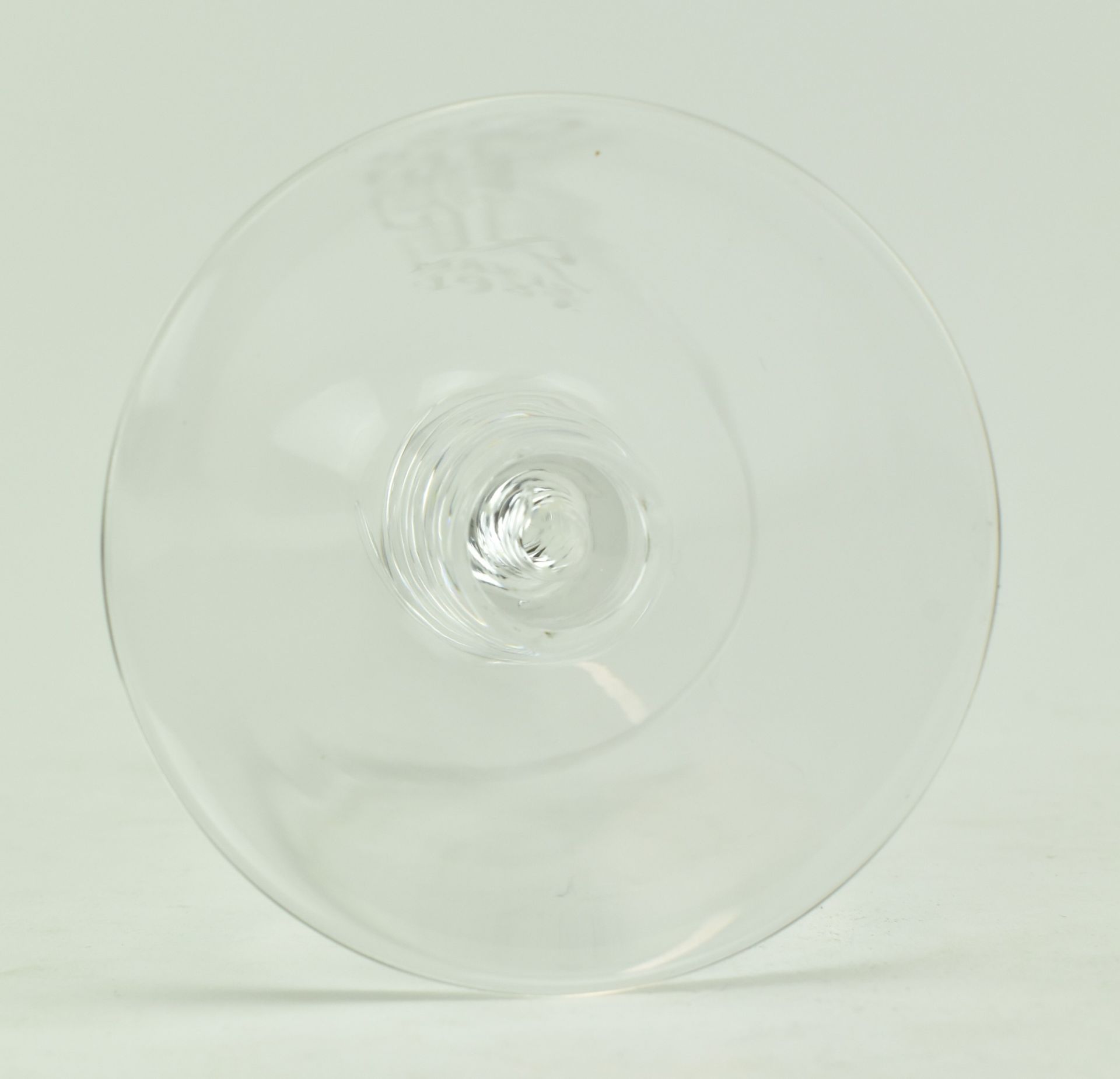 STUART GLASS - 1937 COMMEMORATIVE ETCHED GLASS CHALICE - Image 6 of 7