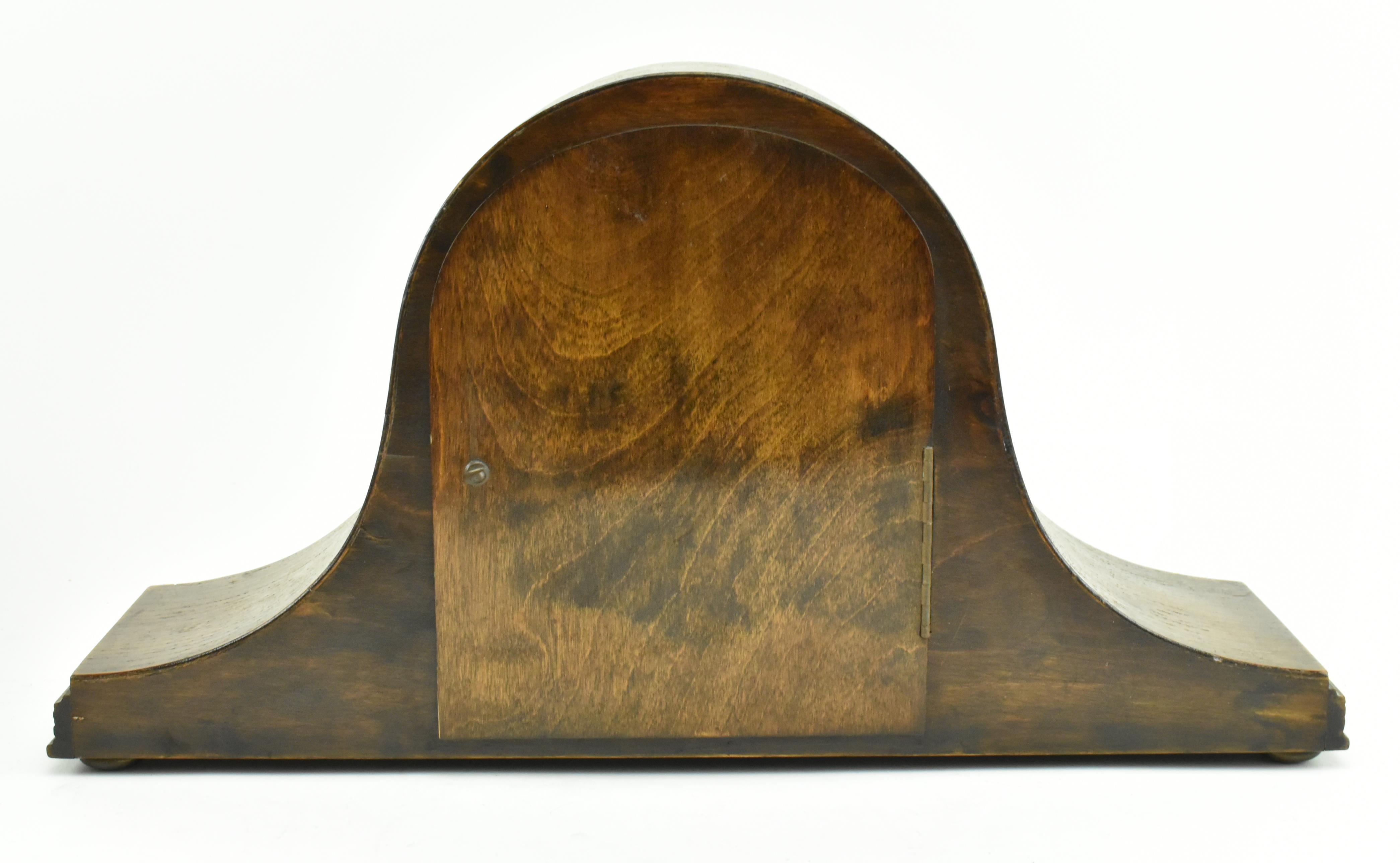 FOUR EARLY 20TH CENTURY OAK CASED MANTLEPIECE CLOCKS - Image 5 of 15