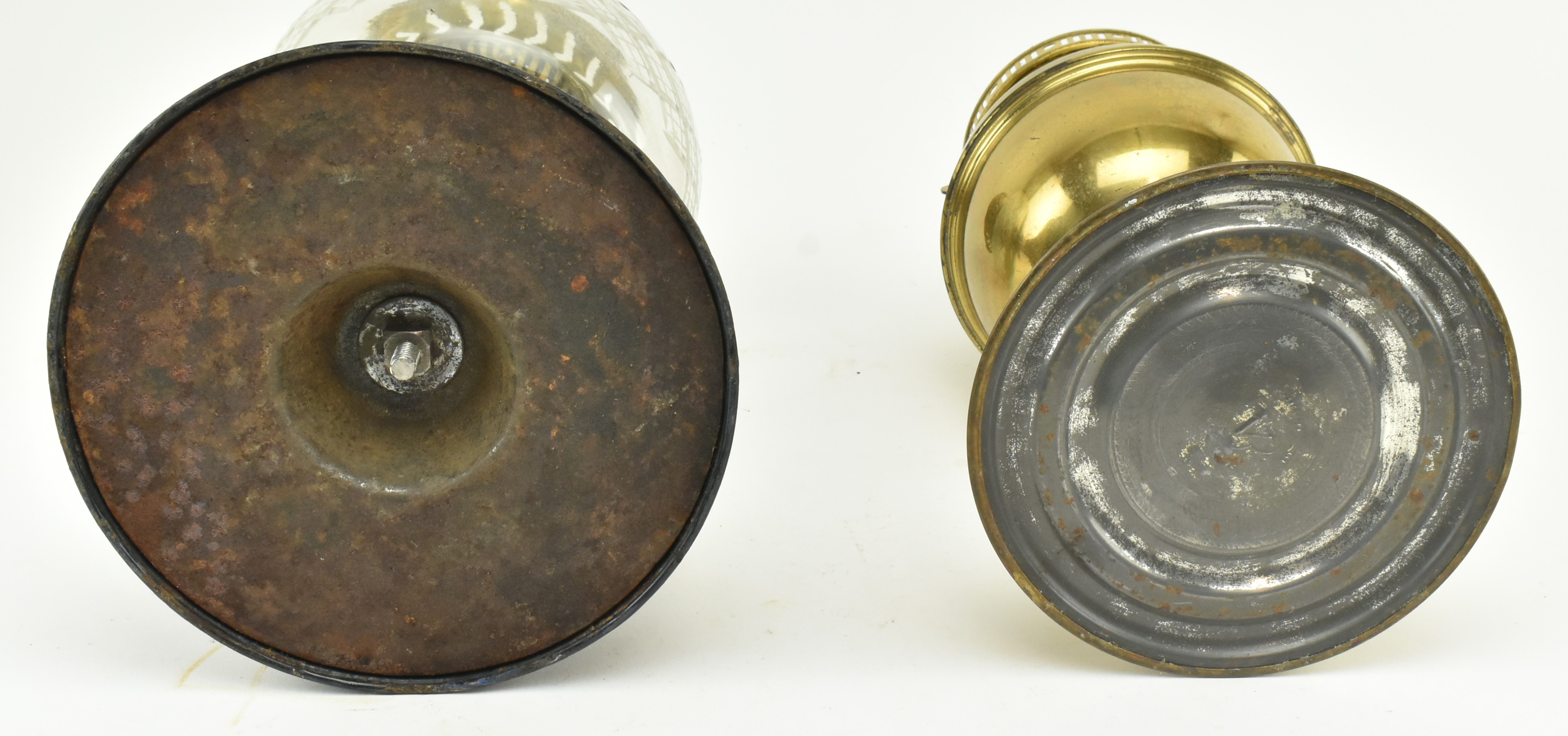 TWO VINTAGE 20TH CENTURY DUPLEX OIL LAMPS - Image 7 of 7