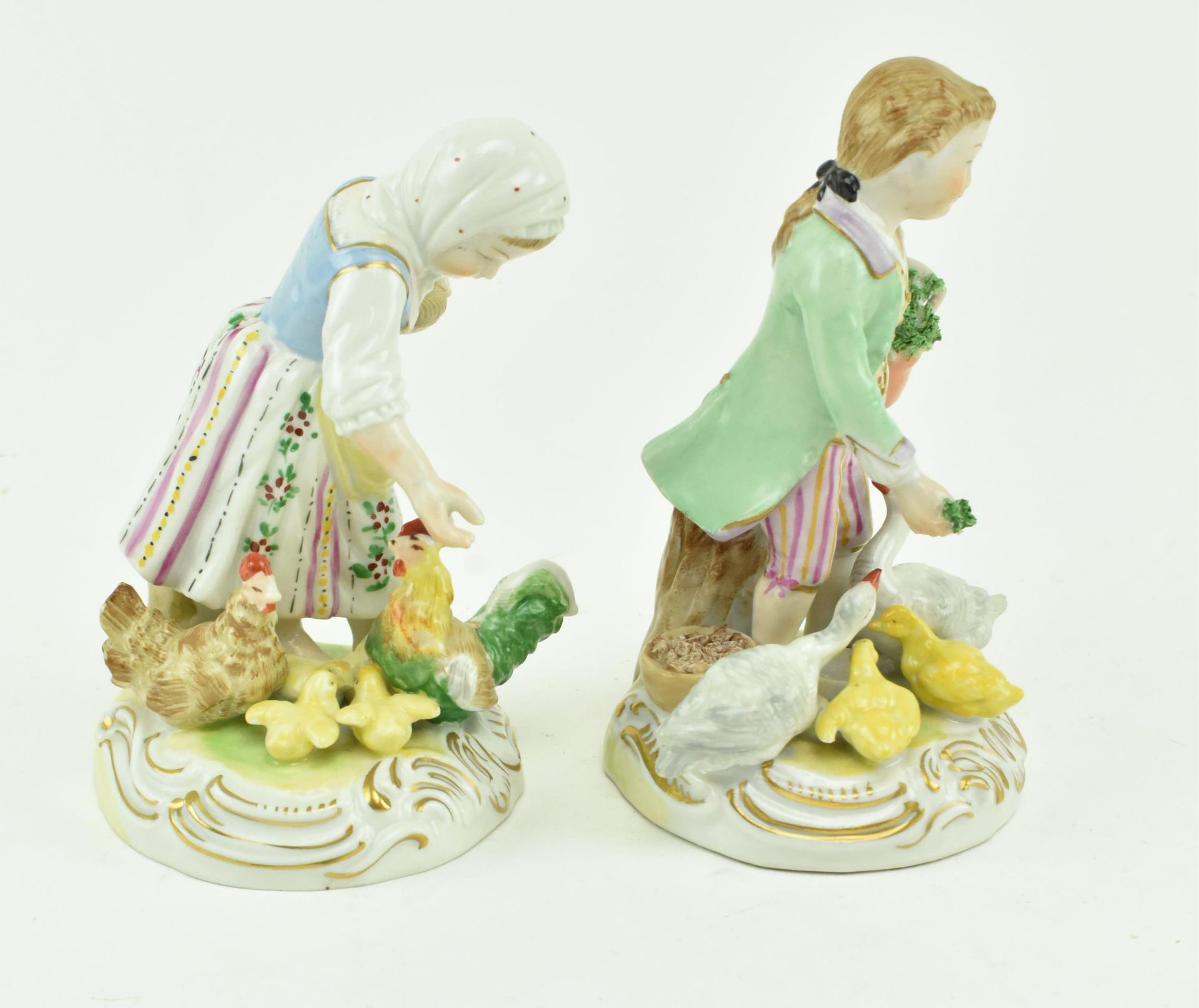 PAIR OF DRESDEN FIGURINES OF BOY & GIRL FEEDING CHICKENS - Bild 4 aus 8