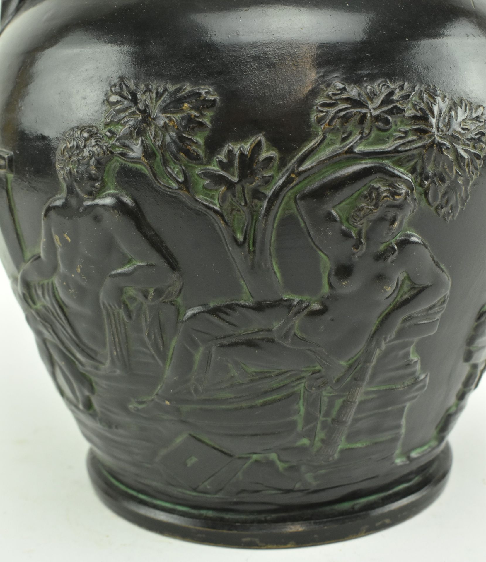 VICTORIAN FACSIMILE COPY OF THE PORTLAND VASE - Image 3 of 6