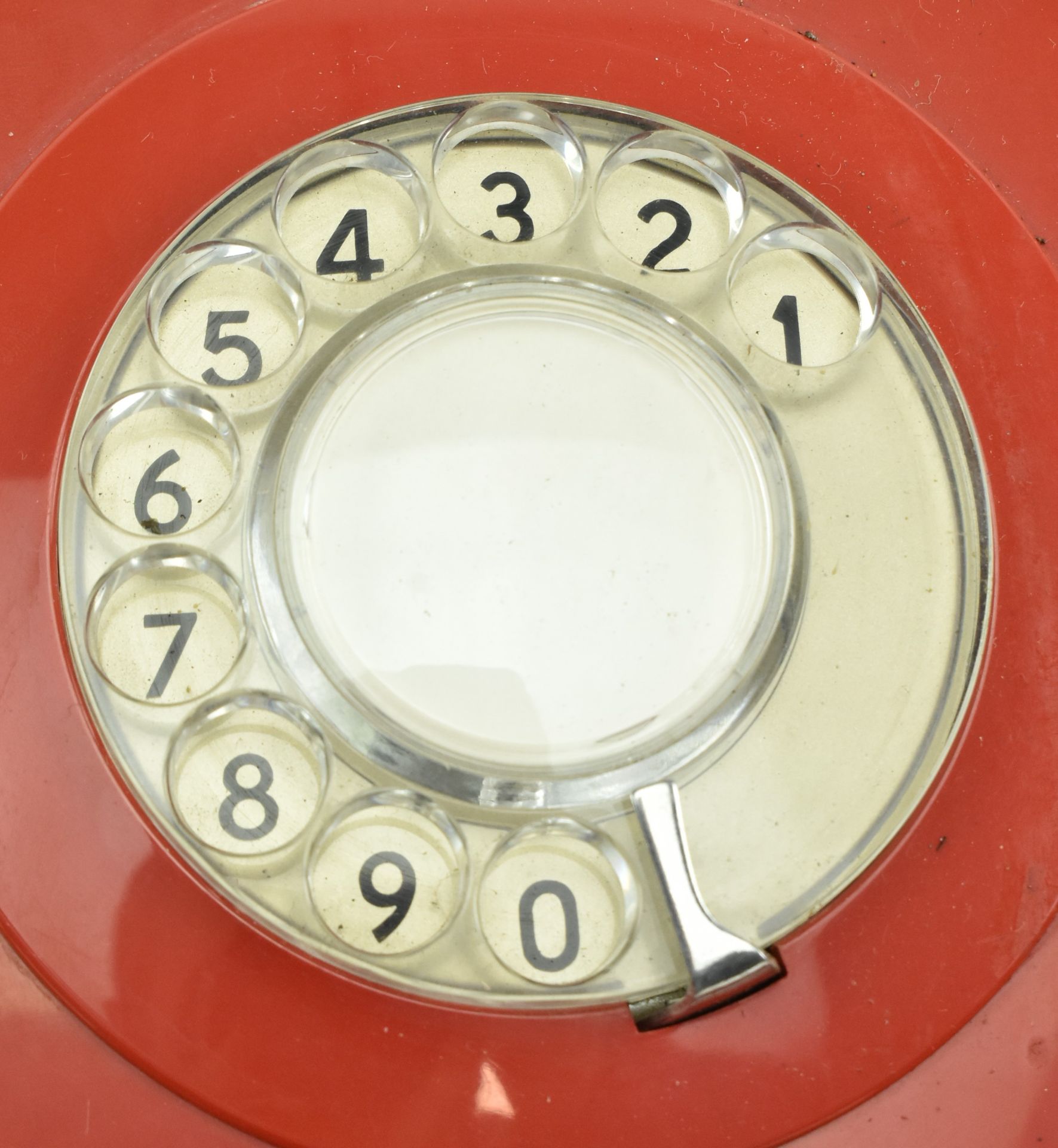 TWO VINTAGE G. P. O. ROTARY DIAL TELEPHONES, ONE RED ONE CREAM - Image 4 of 7