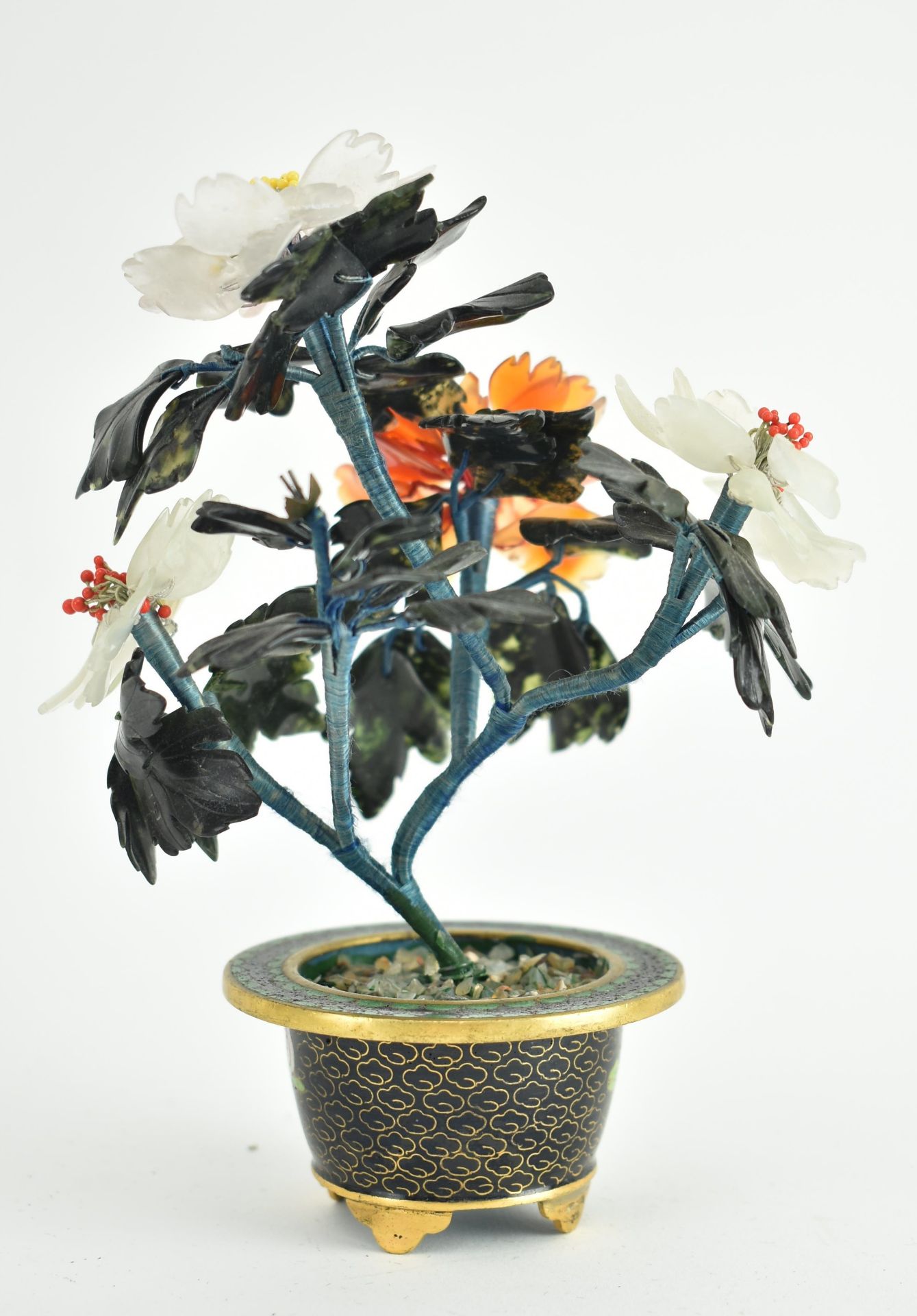 PAIR OF CHINESE JADE & AGATE PEONY TREE DISPLAY CENTREPIECES - Image 3 of 9