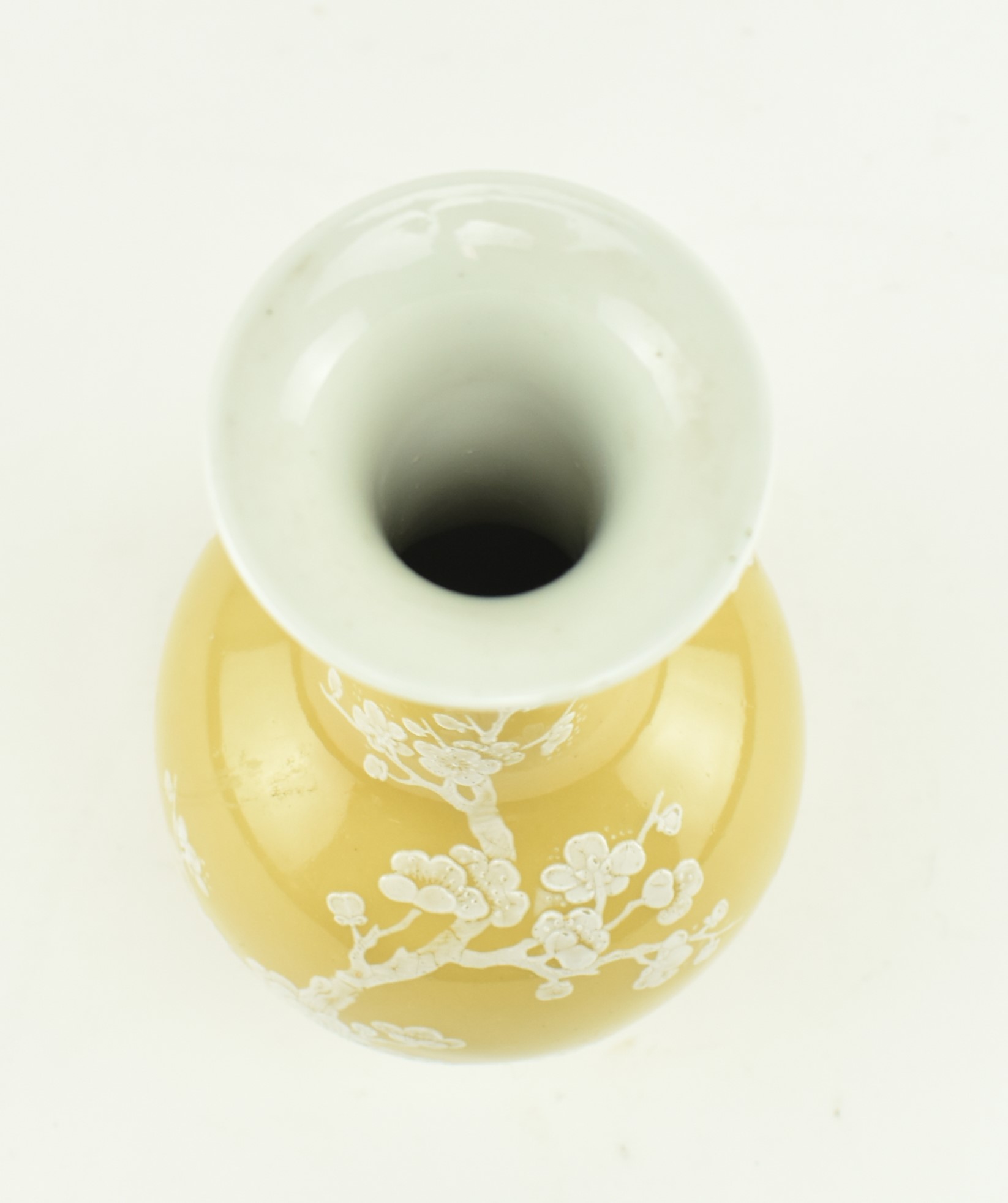 20TH CHINESE CERAMIC YELLOW GROUND PRUNUS RELIEF VASE - Image 2 of 5