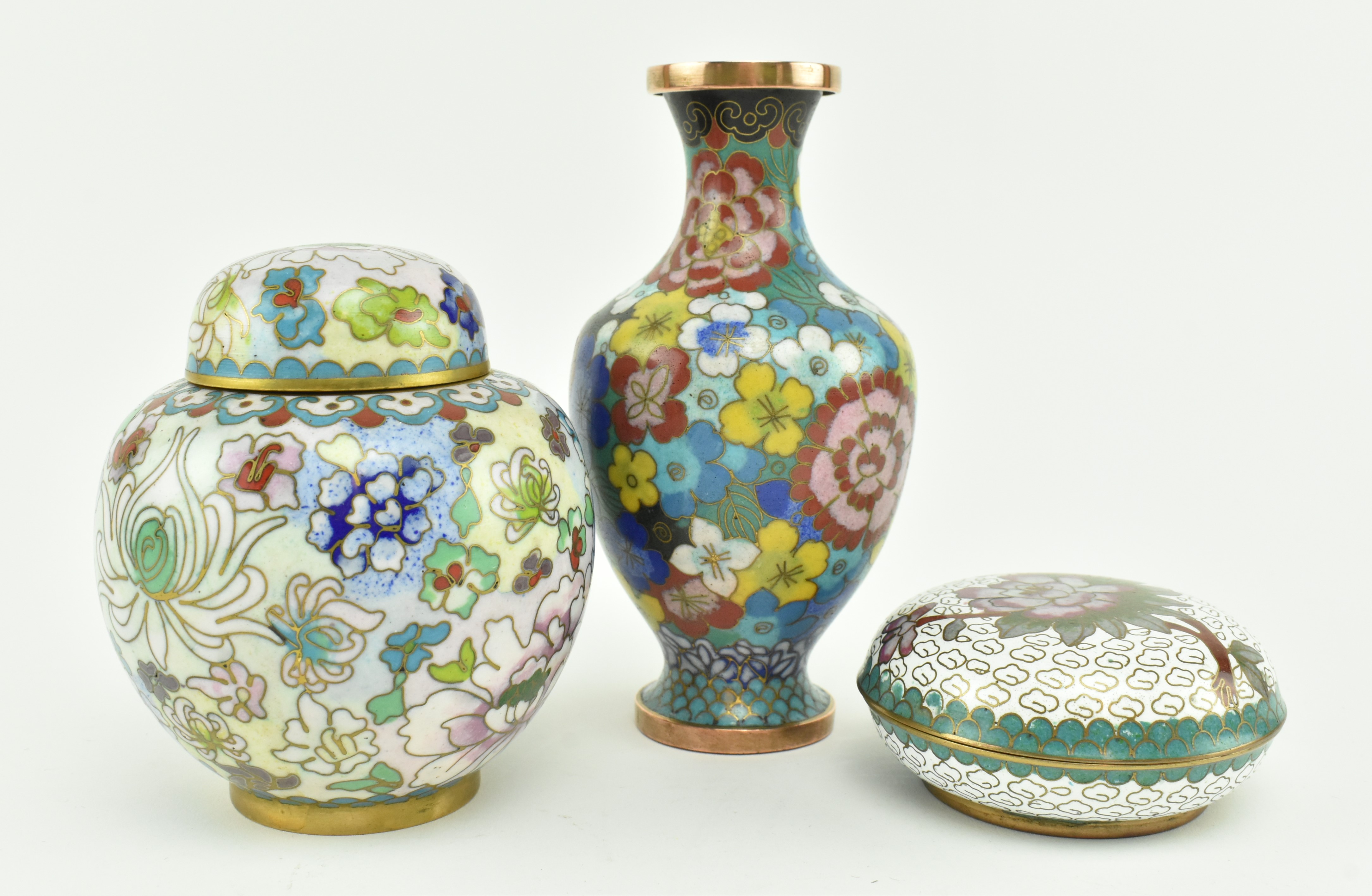 GROUP OF SEVEN CHINESE CLOISONNE VASES, JAR, CADDY AND BOXES - Image 5 of 8