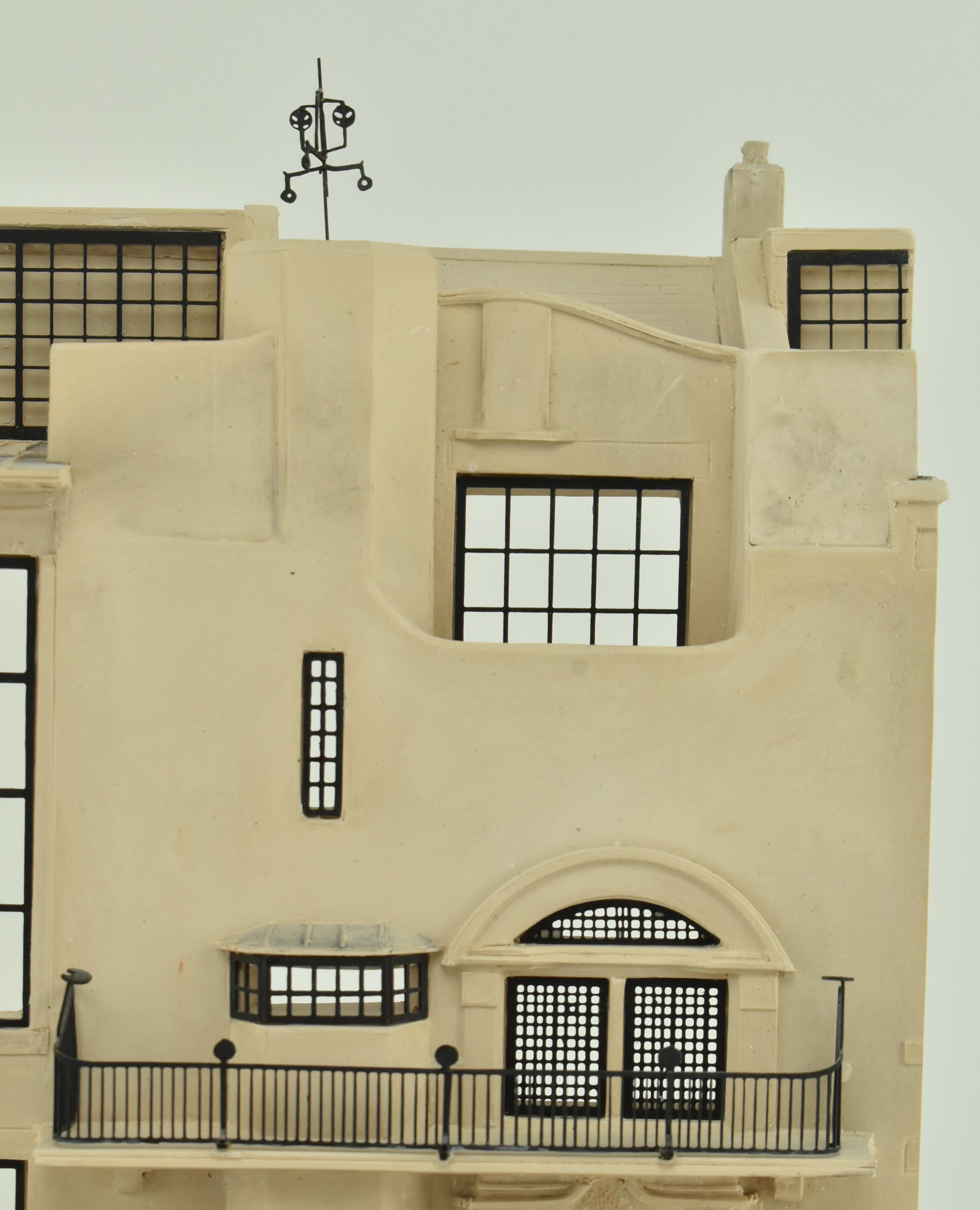 TIMOTHY RICHARDS - GLASGOW SCHOOL OF ART, RENNIE MACKINTOSH - Image 3 of 14