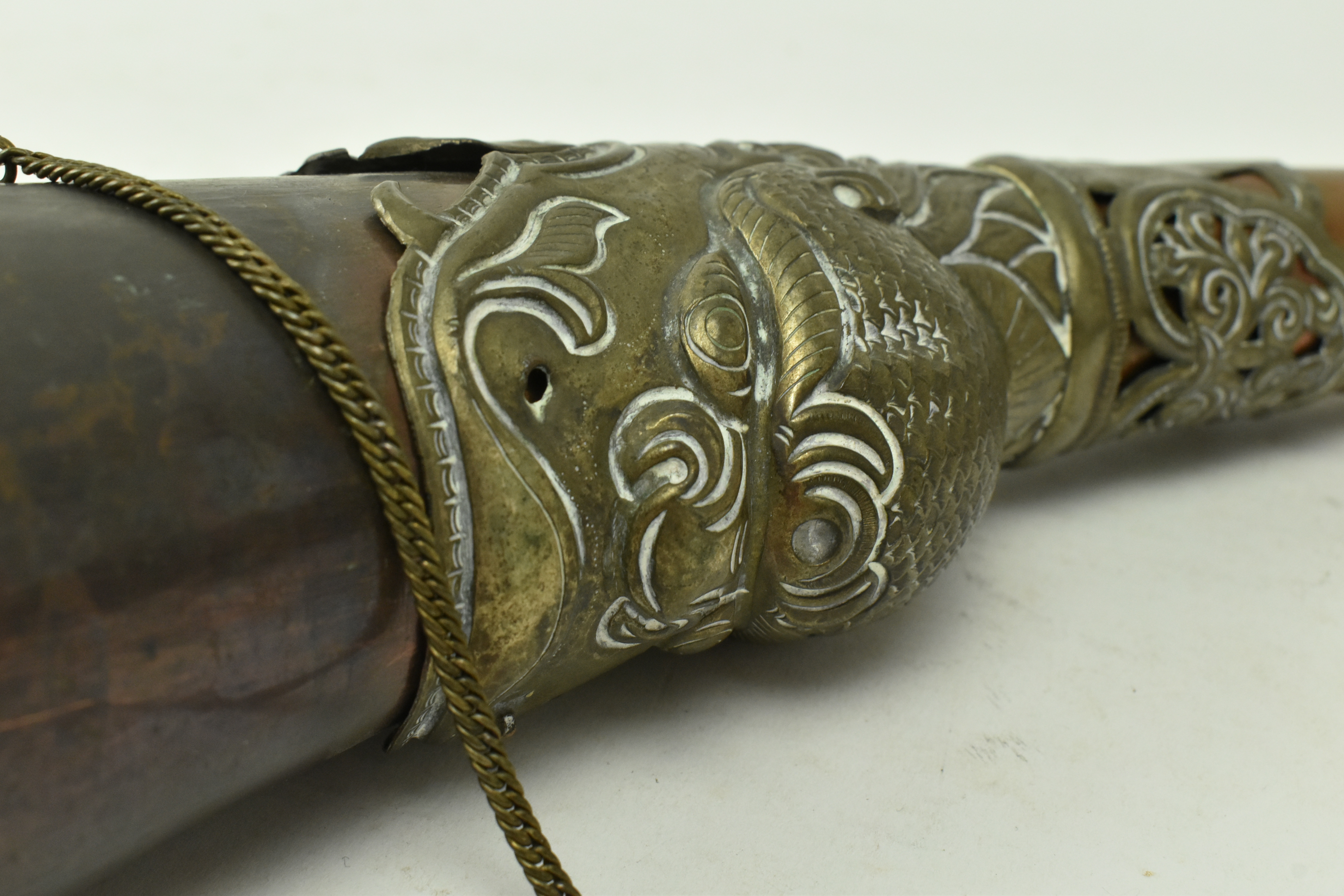 TIBETAN 19TH CENTURY RKANGLING COPPER & BRASS HORN - Image 4 of 7