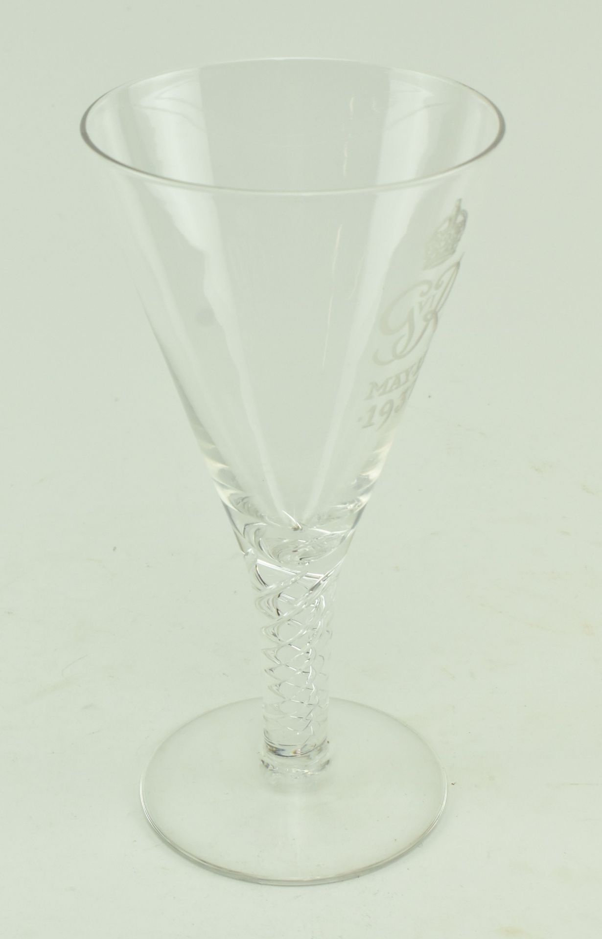 STUART GLASS - 1937 COMMEMORATIVE ETCHED GLASS CHALICE - Image 3 of 7