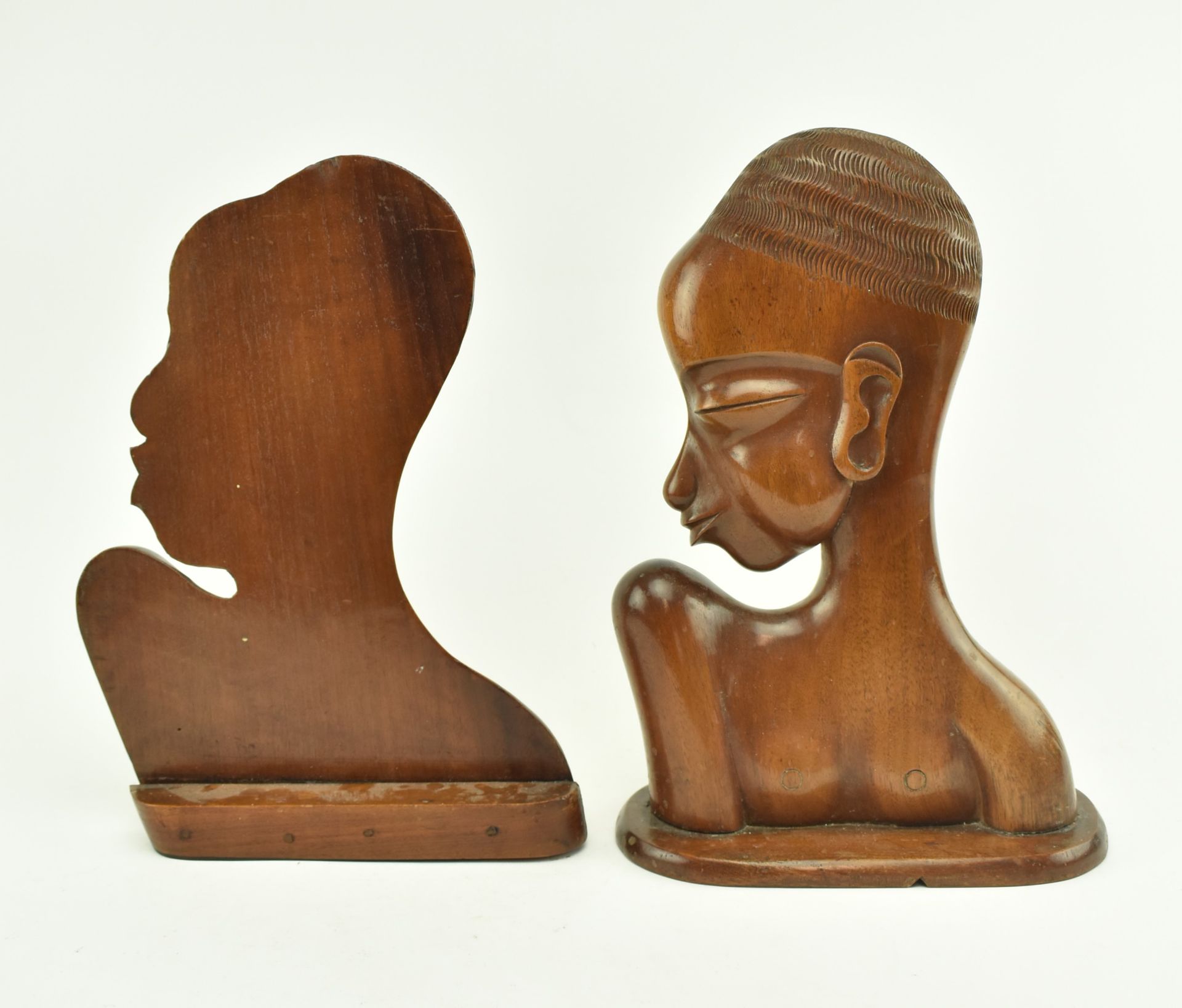TWO 20TH CENTURY AFRICAN WOODEN CARVING OF TWO LADIES - Bild 4 aus 6