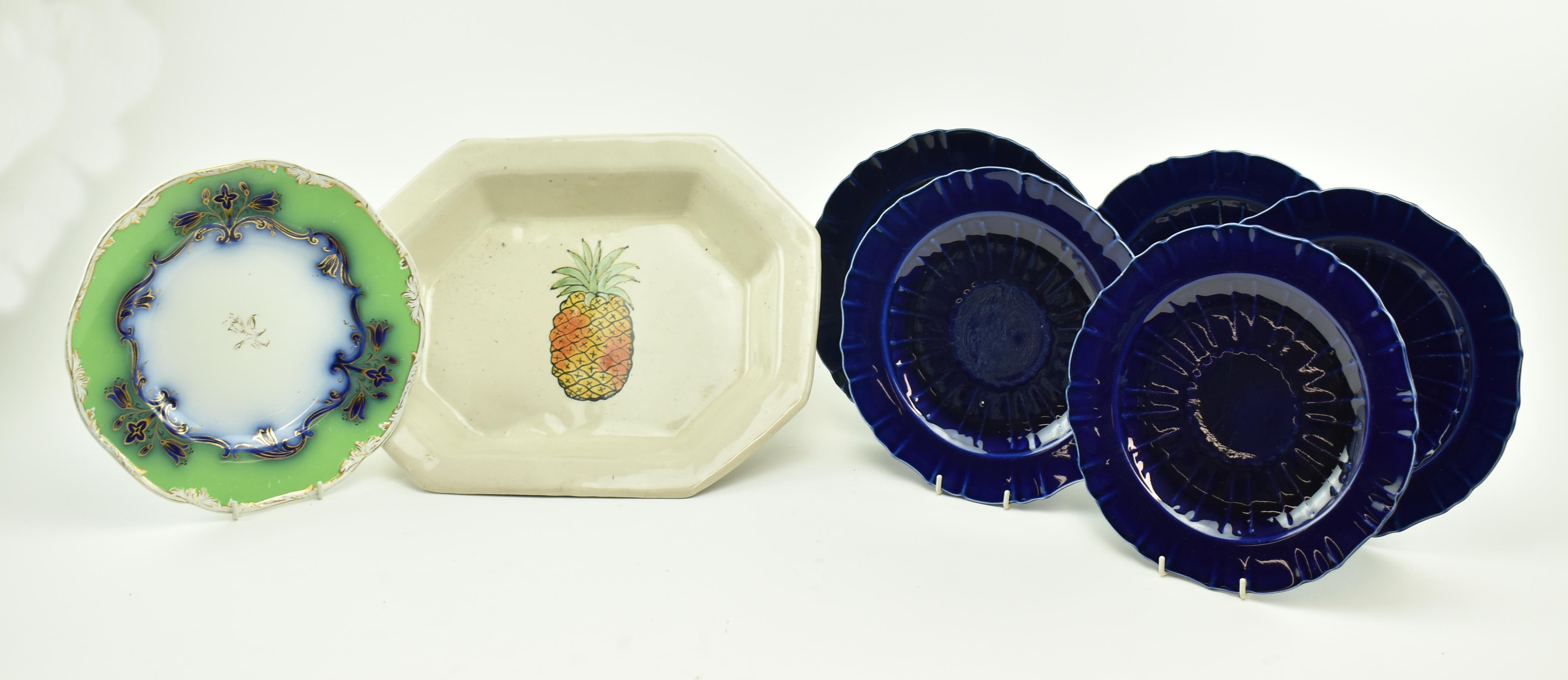 MINTON COBALT BLUE PLATES, A WEDGWOOD PLATE & MAJOLICA PLATTER