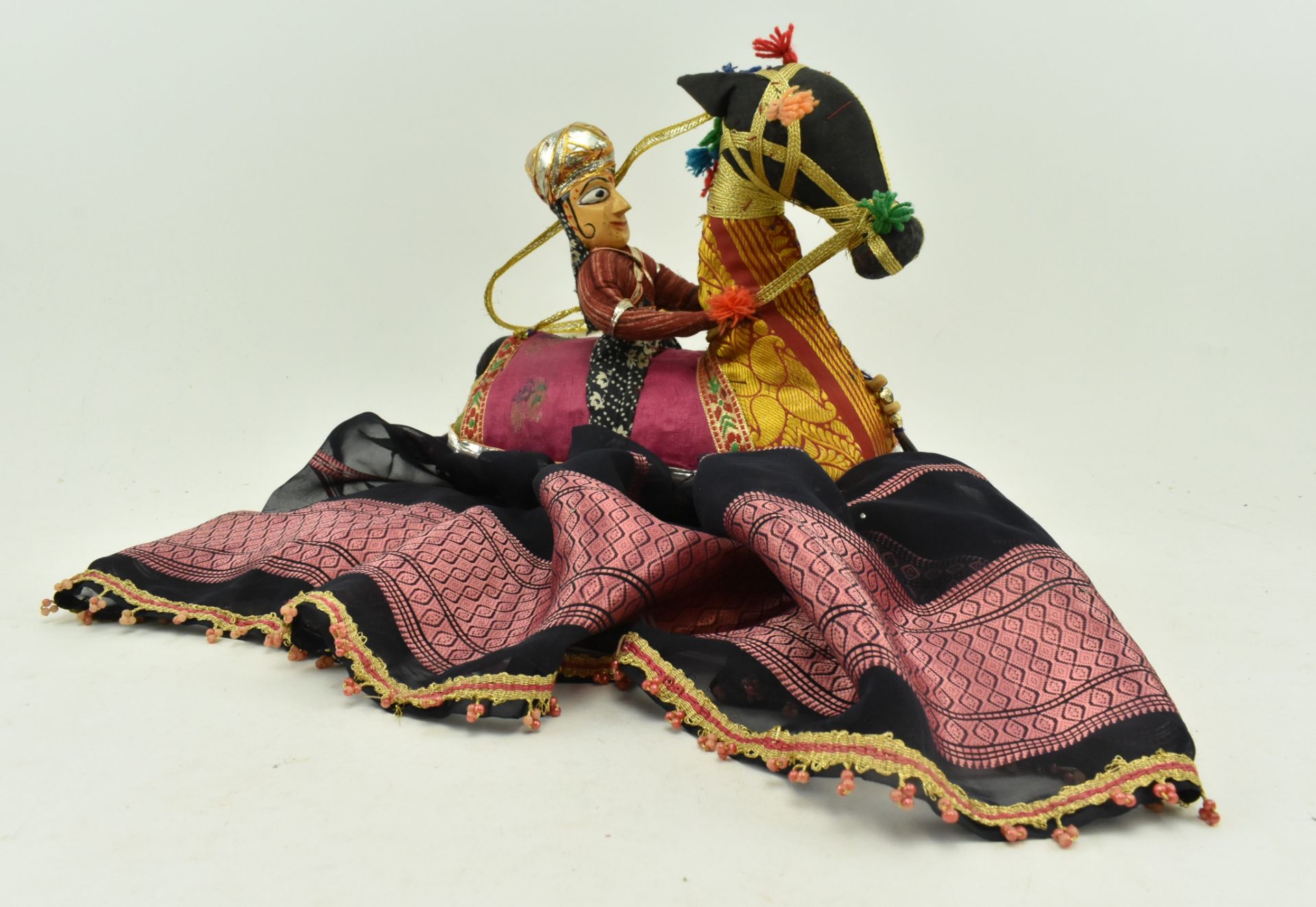 VINTAGE INDIAN KATHPUTLI MOBILE CLOTH HORSE RIDING DOLL - Image 2 of 5