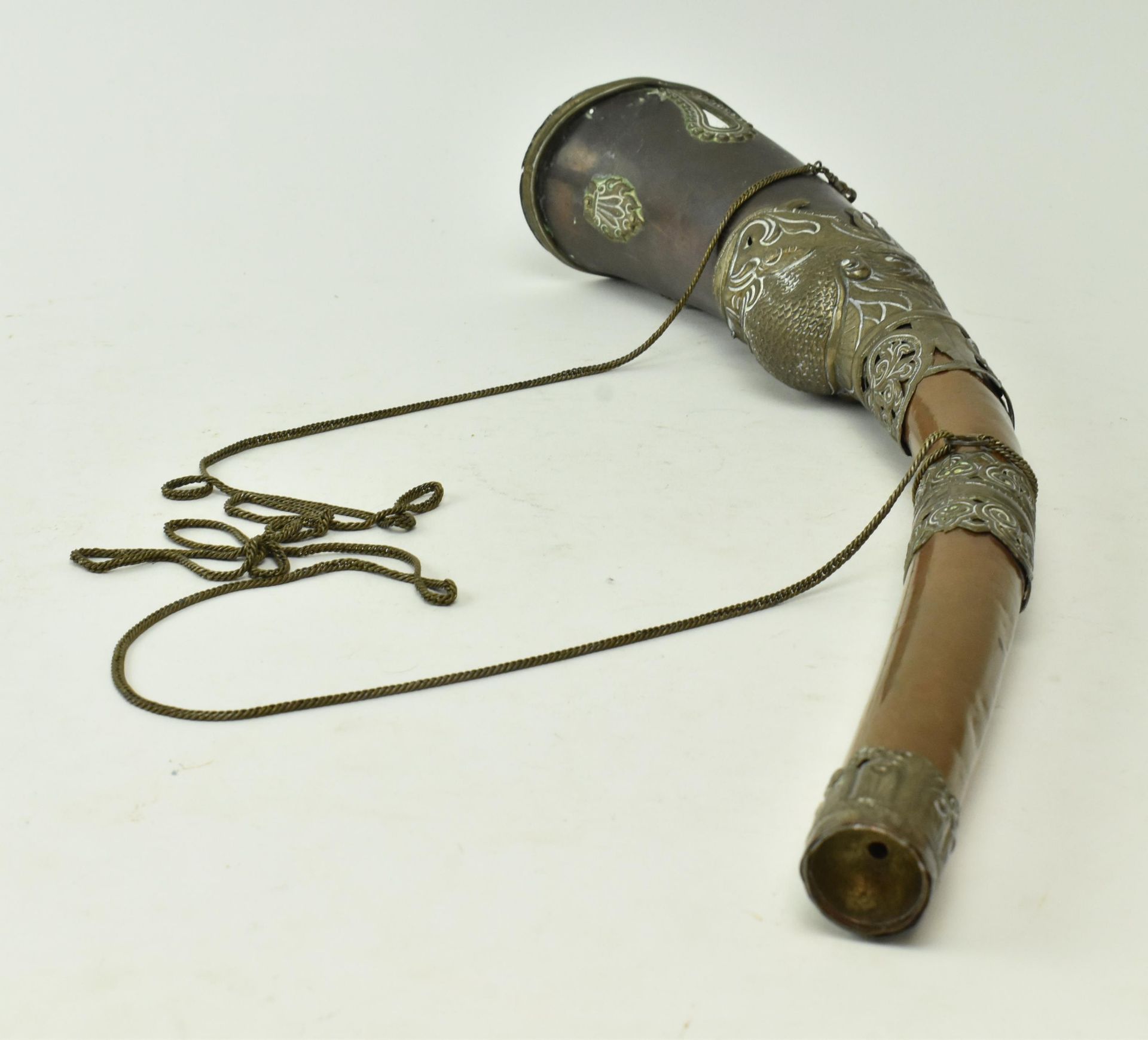 TIBETAN 19TH CENTURY RKANGLING COPPER & BRASS HORN - Image 5 of 7