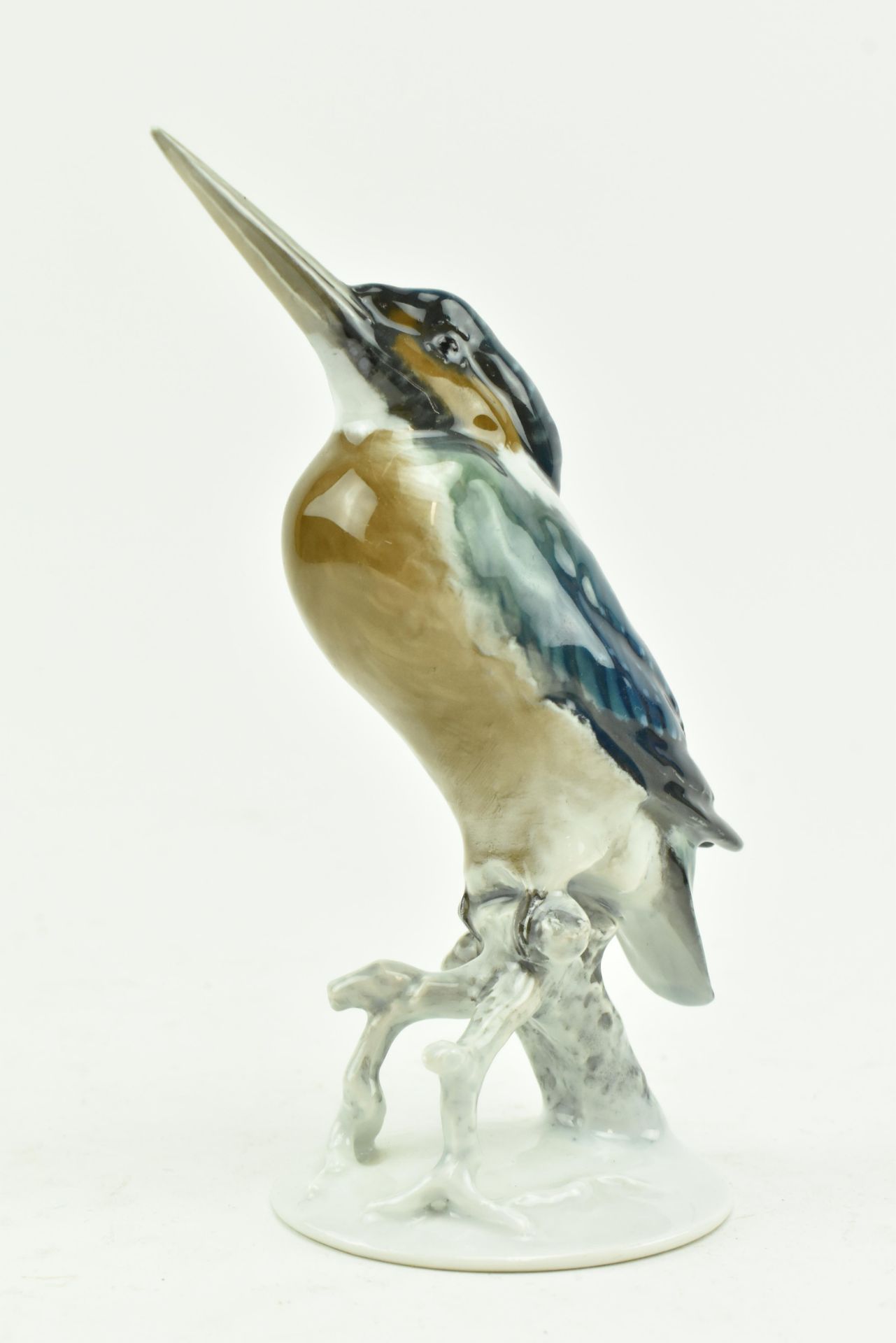 THREE CONTINENTAL PORCELAIN FIGURINES OF BIRDS - Image 5 of 10