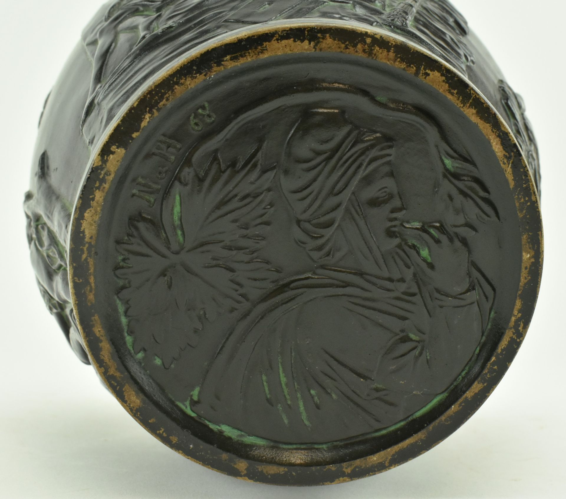 VICTORIAN FACSIMILE COPY OF THE PORTLAND VASE - Image 6 of 6