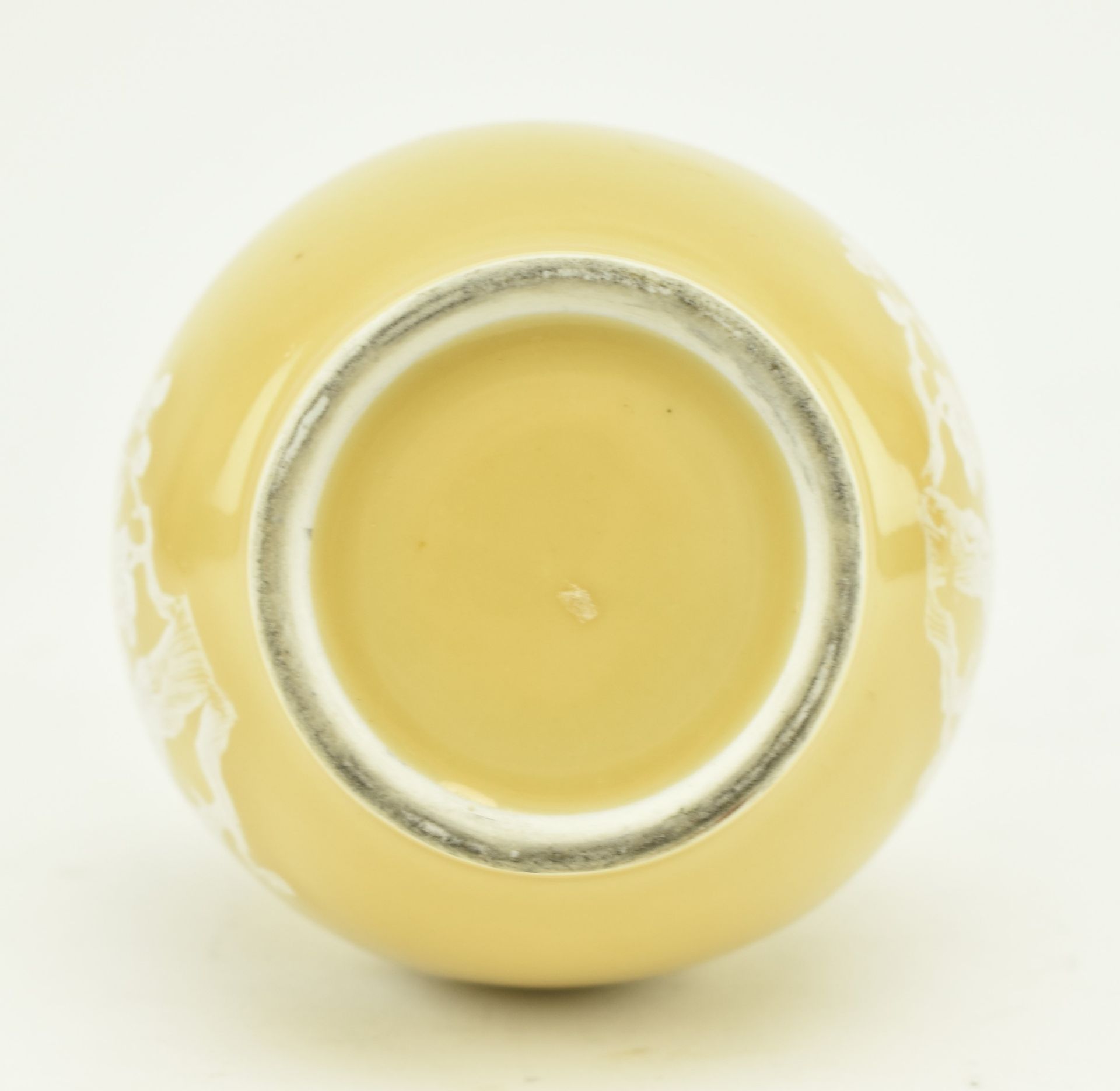 20TH CHINESE CERAMIC YELLOW GROUND PRUNUS RELIEF VASE - Image 5 of 5