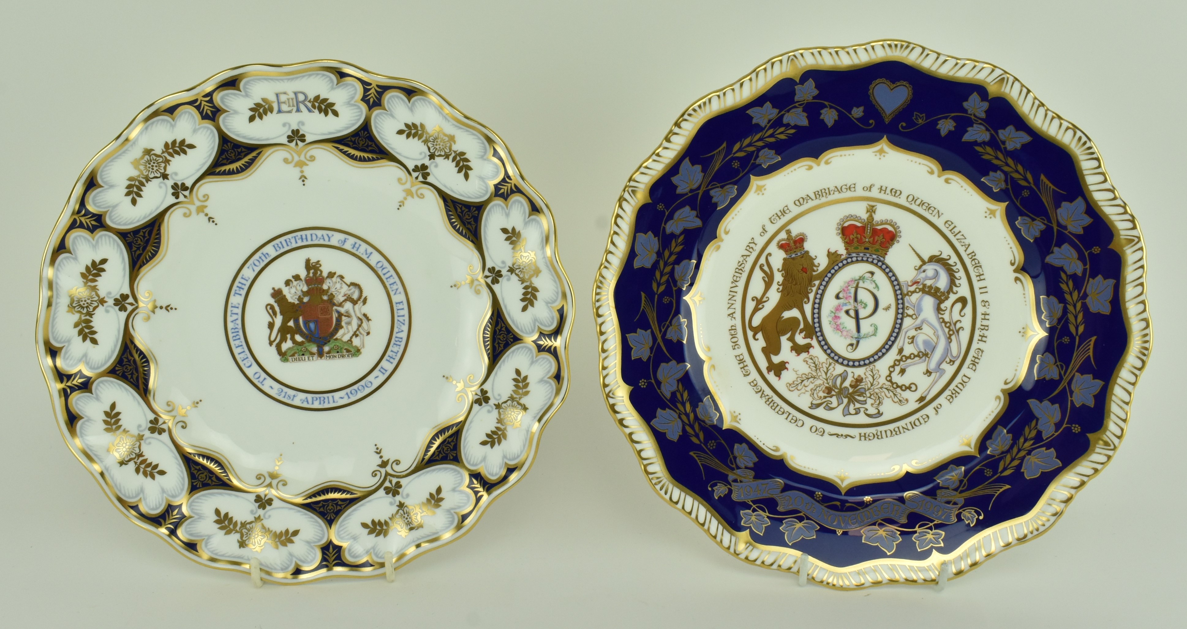 ROYAL CROWN DERBY - COLLECTION OF CHINA CABINET PLATES - Image 6 of 10